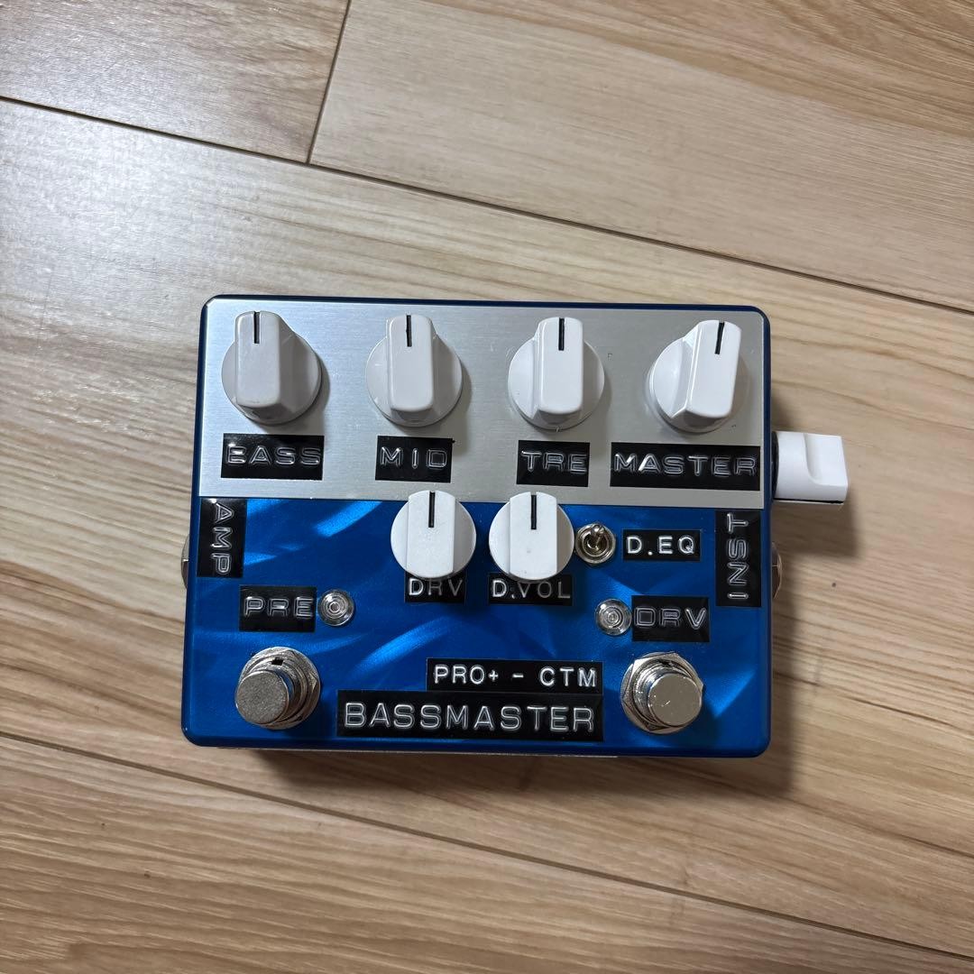 Shins Music Bass Master Preamp Pro+ Blue Scratch Used Bass Guitar Effects Pedal