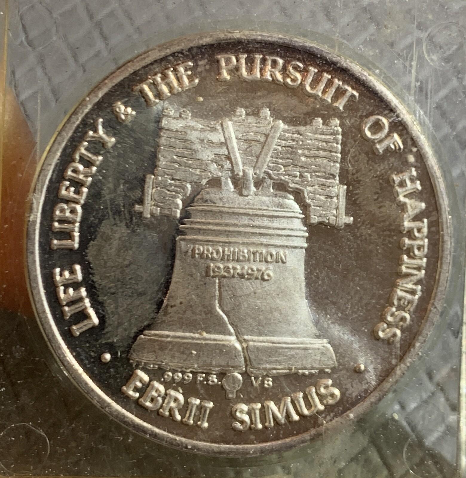 1976 LEGALIZATION OF MARIJUANA PURSUIT OF HAPPINESS .999 1OZ SILVER ROUND!