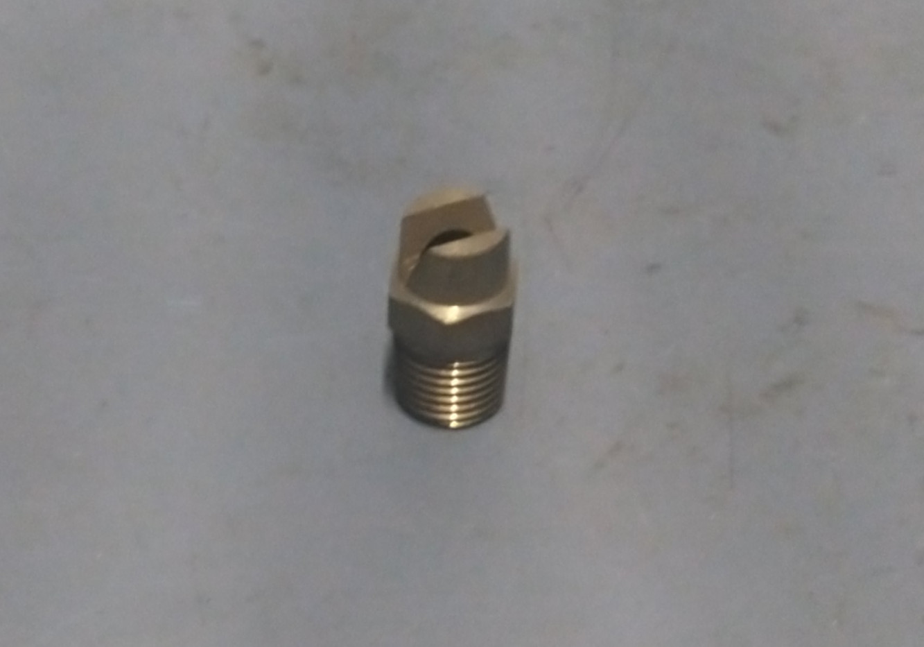 NOZZLE SQUARE #4 - BEARCAT DISTRIBUTOR