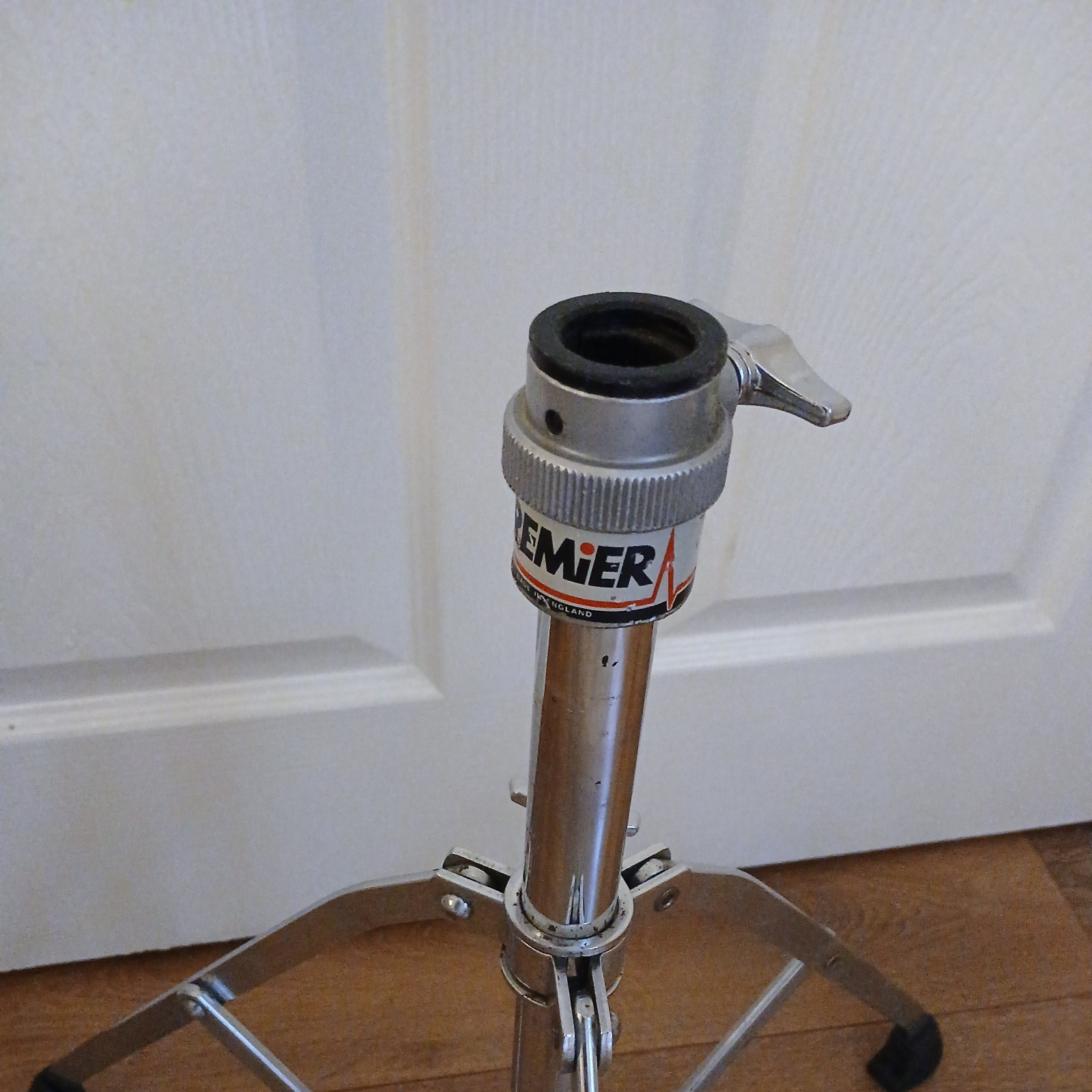 Premier Straight Stand / Single Braced base