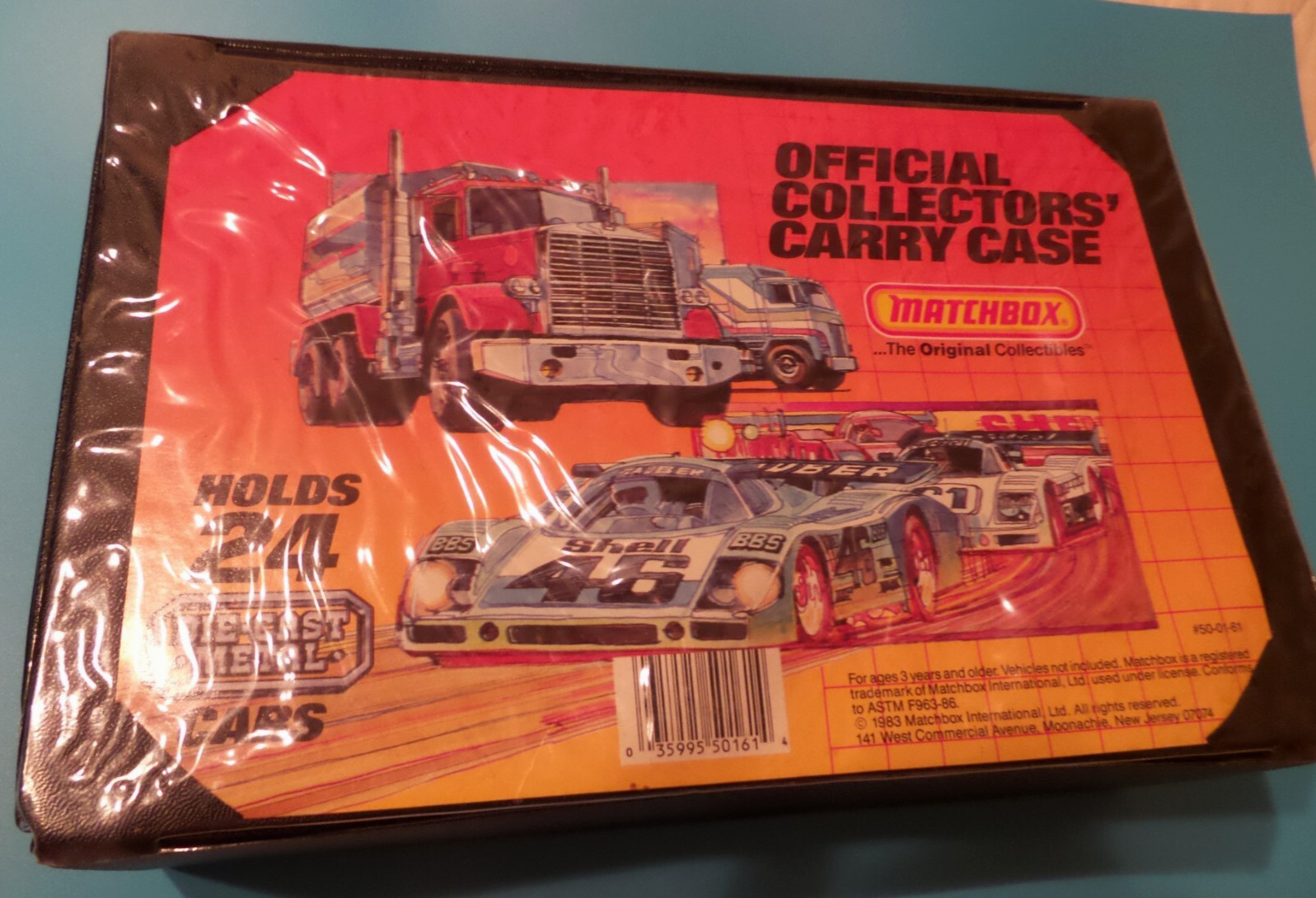 Vintage  1980 MATCHBOX  Collector Case Includes 24 used Hotwheels