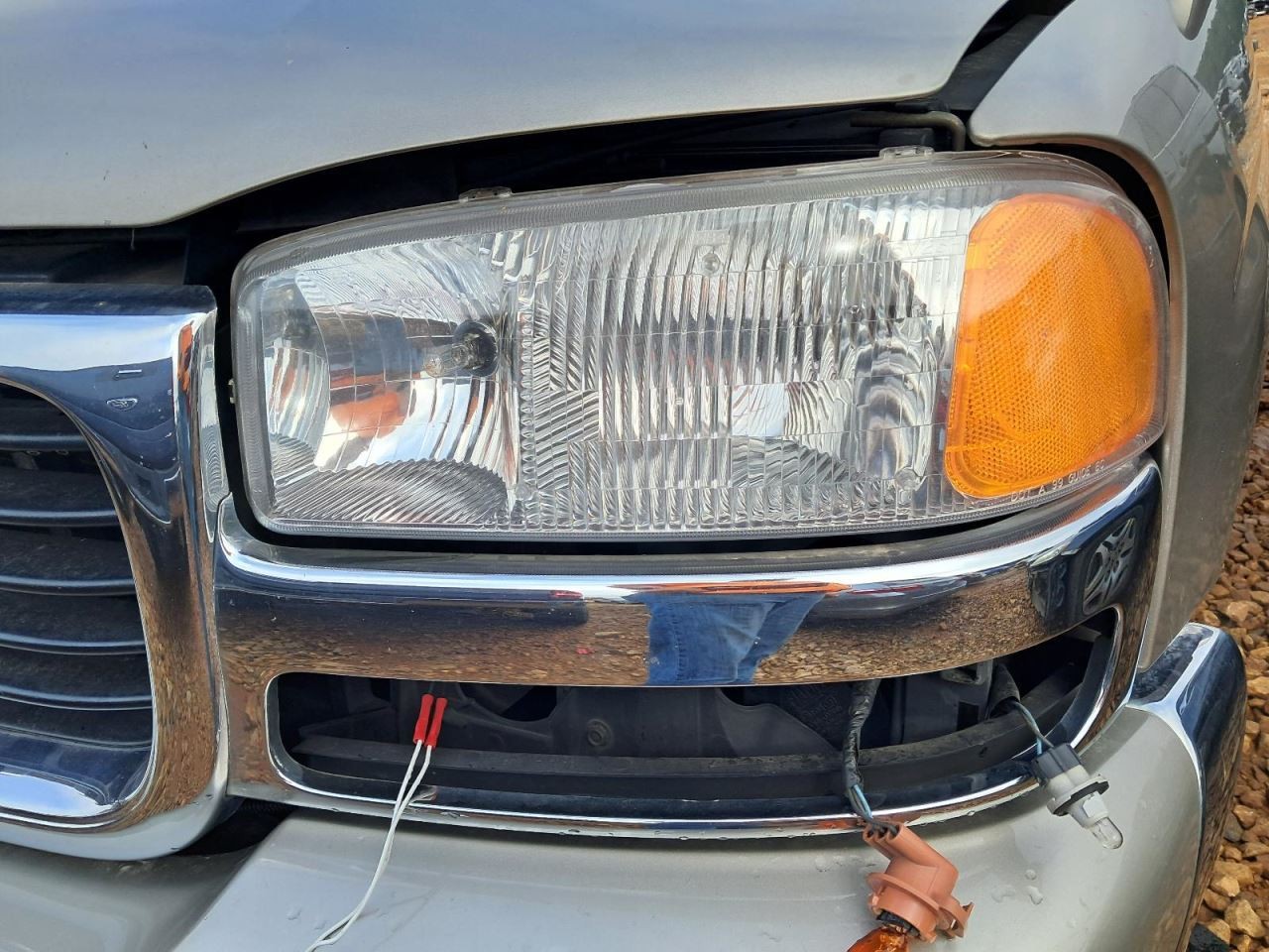 YUKON 2000 Glove Box 4779662
