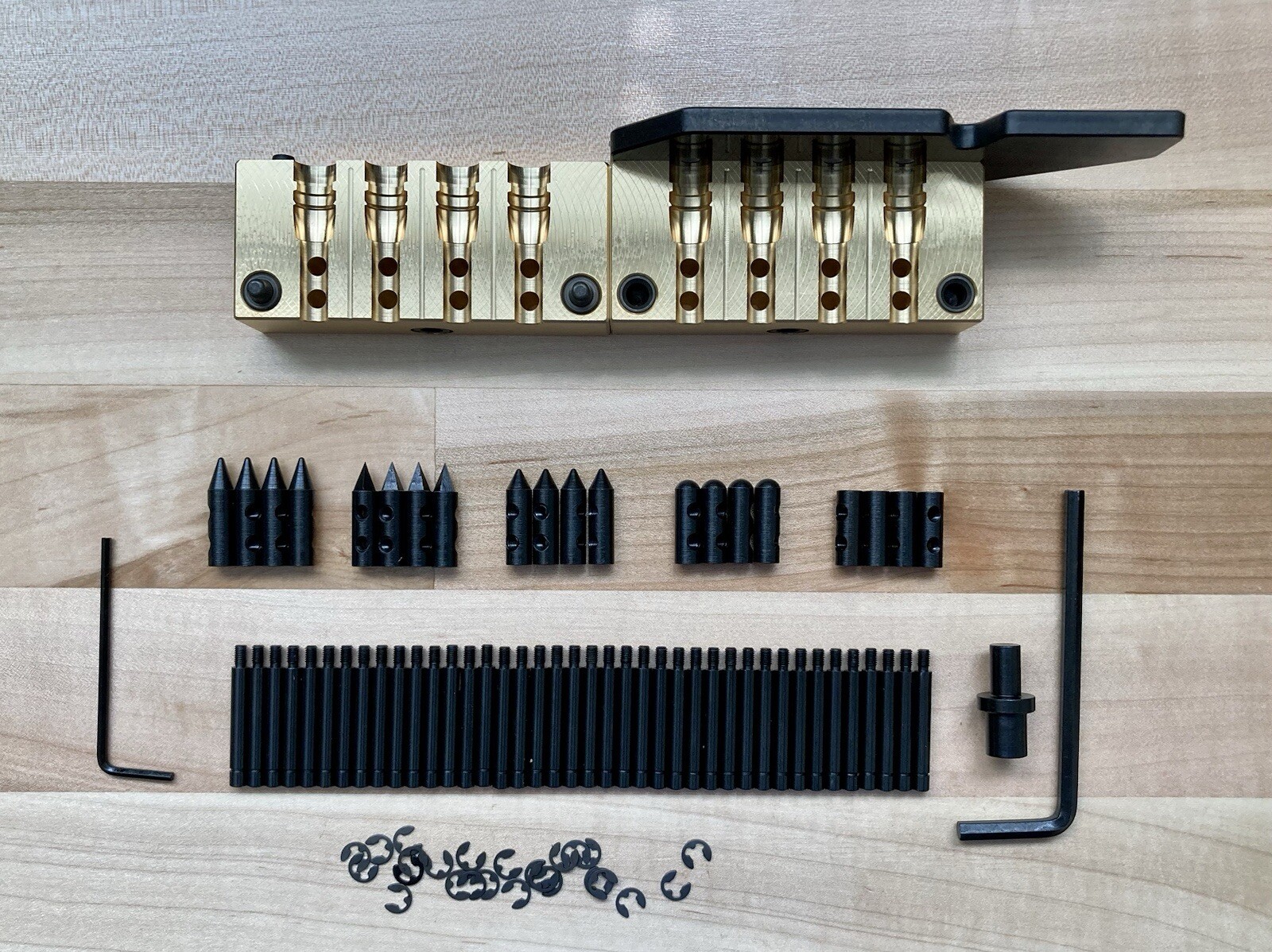 MP Bullet Mold - 357 Mag / 38 Spcl - 359-Hammer Hollow Point PB - 4 Cavity Brass