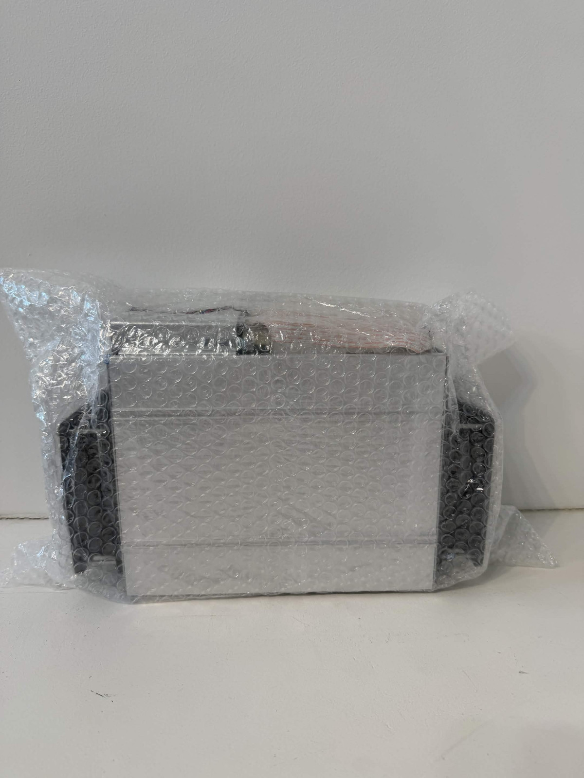 Bitmain Antminer D3 17.0 Gh Mining X11 ASIC Miner