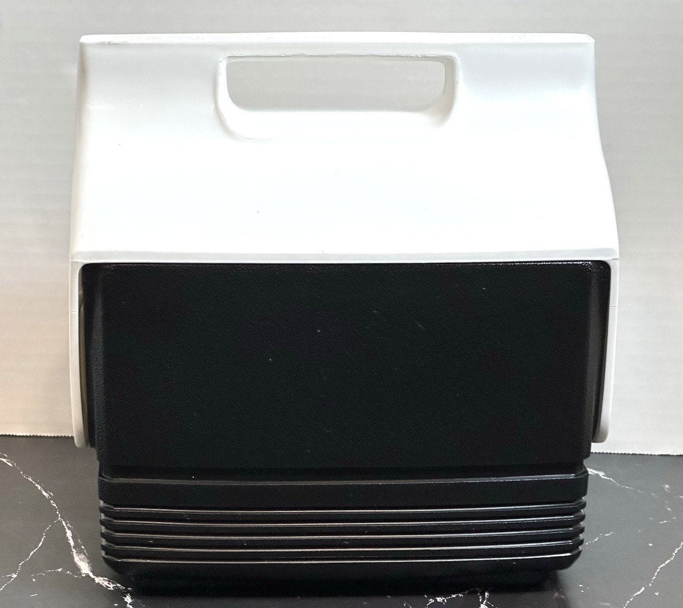 Igloo Playmate Mini Cooler 4 Quart 6 Can Black/White Push Button Lunchbox