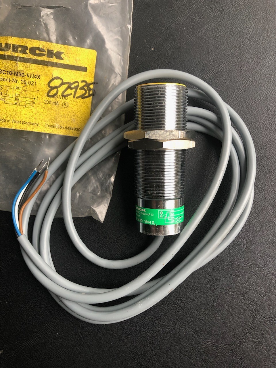 TURCK BC10-M30-VN4X PROXIMITY SENSOR 10-65-VDC 200mA - NEW!!! - SHIPS FROM USA!!