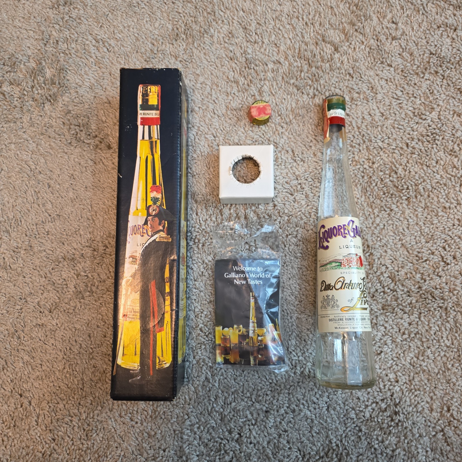 Liquore Galliano 13" Tall Glass Liquor Bottle Italy w Box And Cap