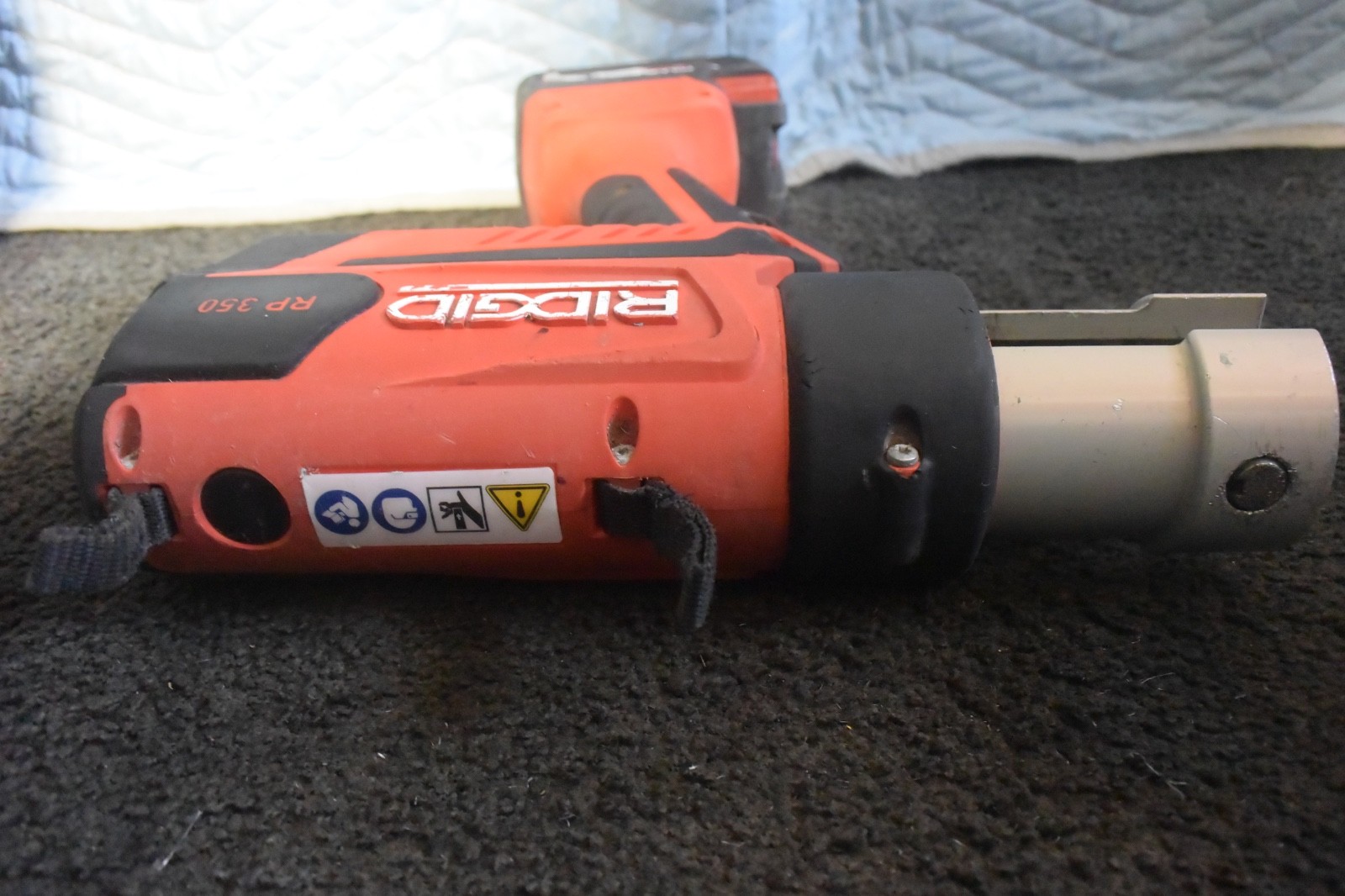 Ridgid Propress Model RP350 with One Battery