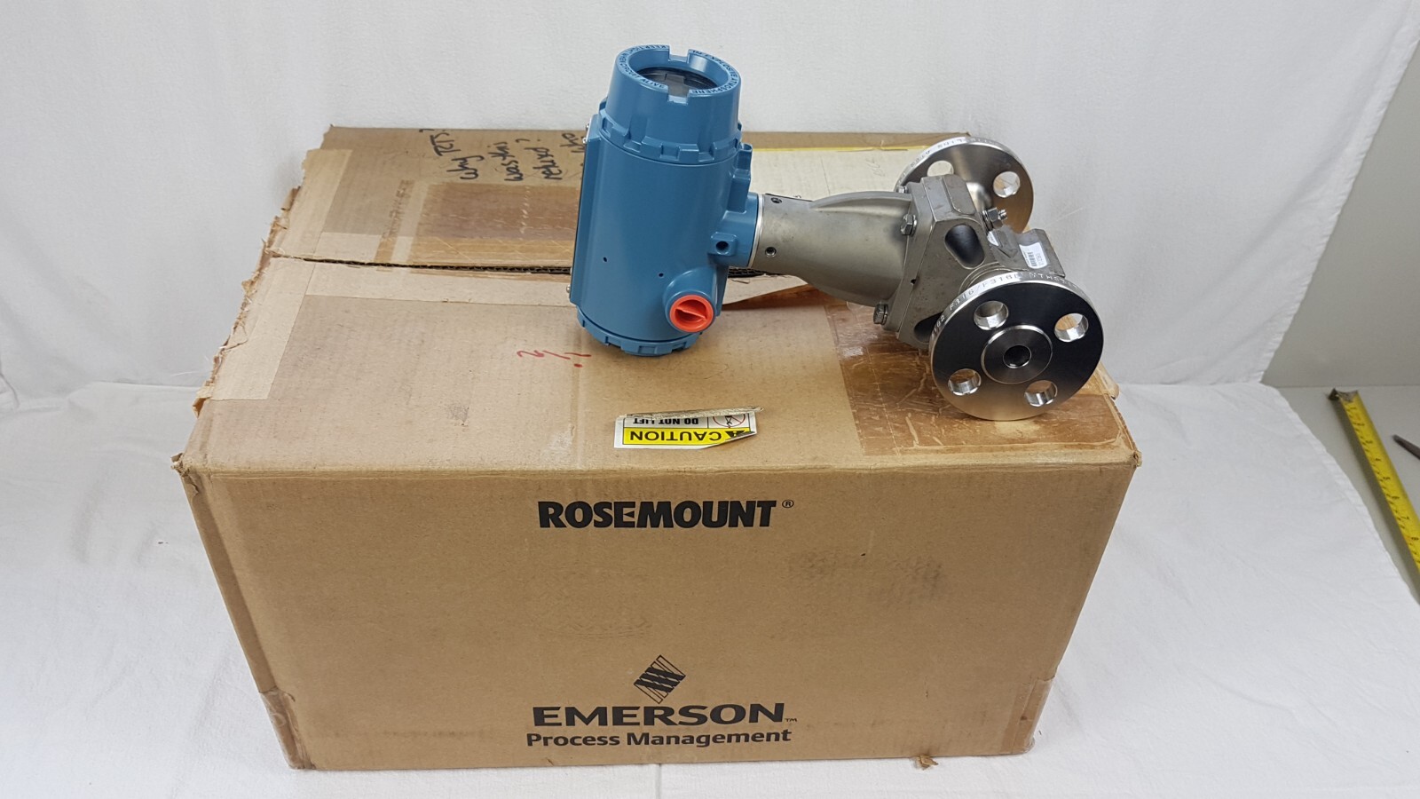 Rosemount 8800-DF005SA1N2D1M5Q4 Vortex Wafer Flow Meter 7 - CF-3M/316L - Unused