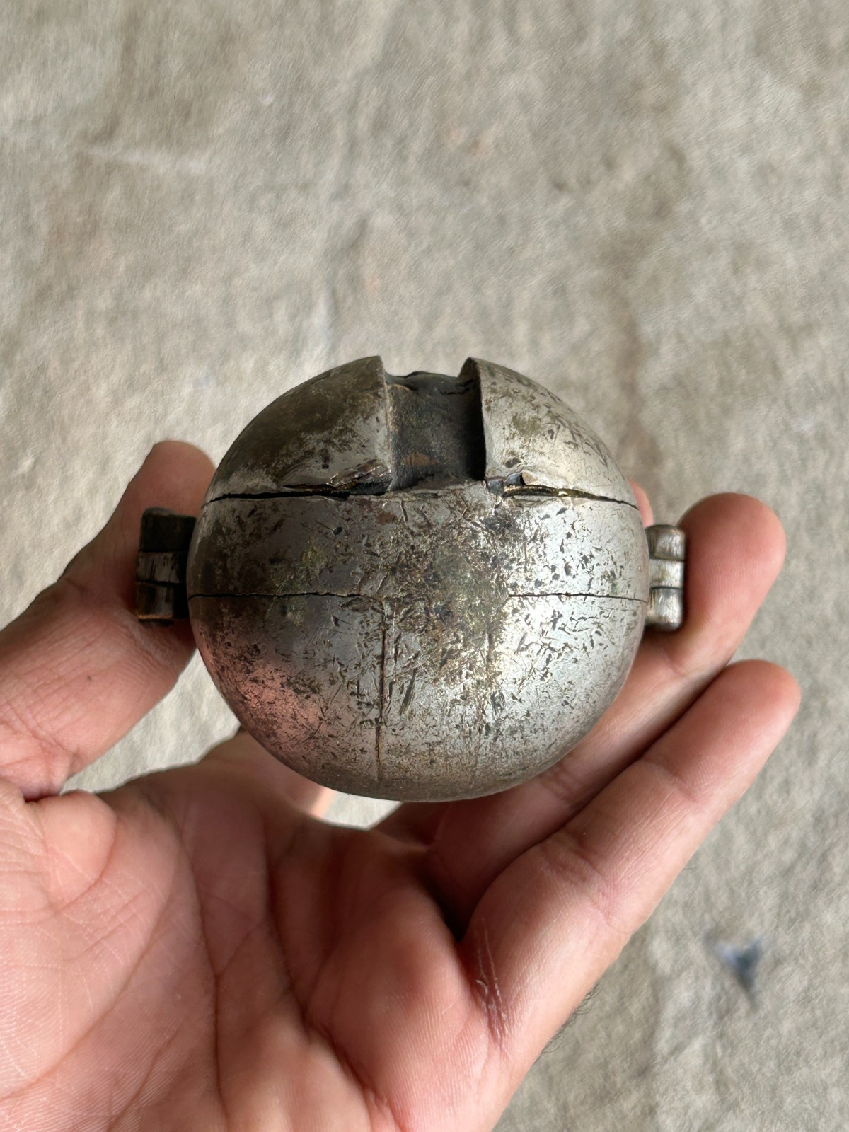 RARE OLD VINTAGE SOLID BRASS UNIQUE SHAPE PADLOCK NO HAVE KEY