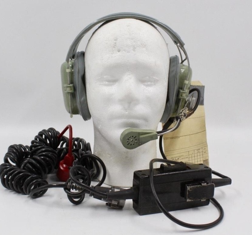 VINTAGE ROANWELL US MILITARY HEADSET MICROPHONE PARTS ONLY untested