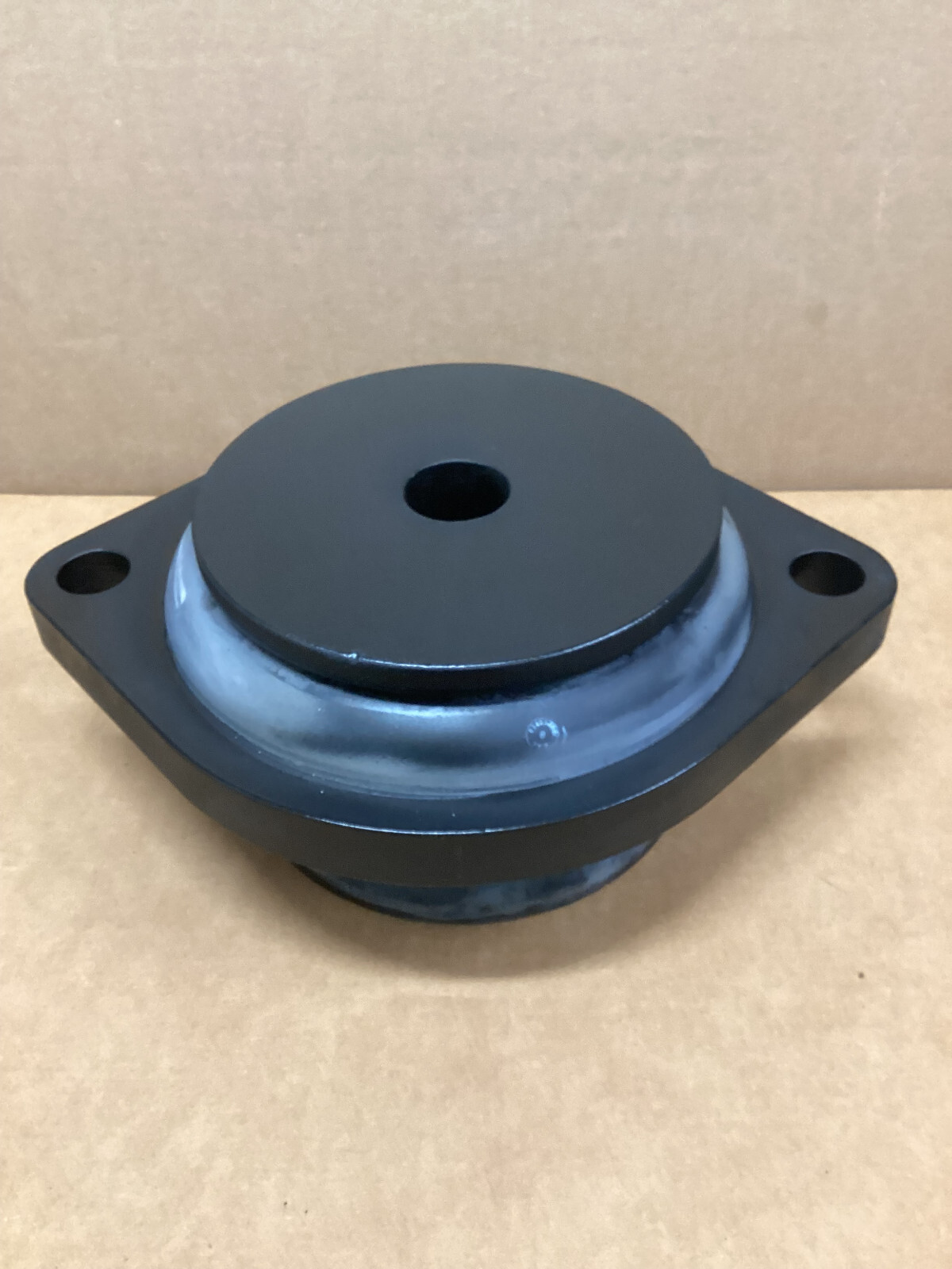 Mount, Eng marine gas turbine LM-2500/5342-00-598-8825