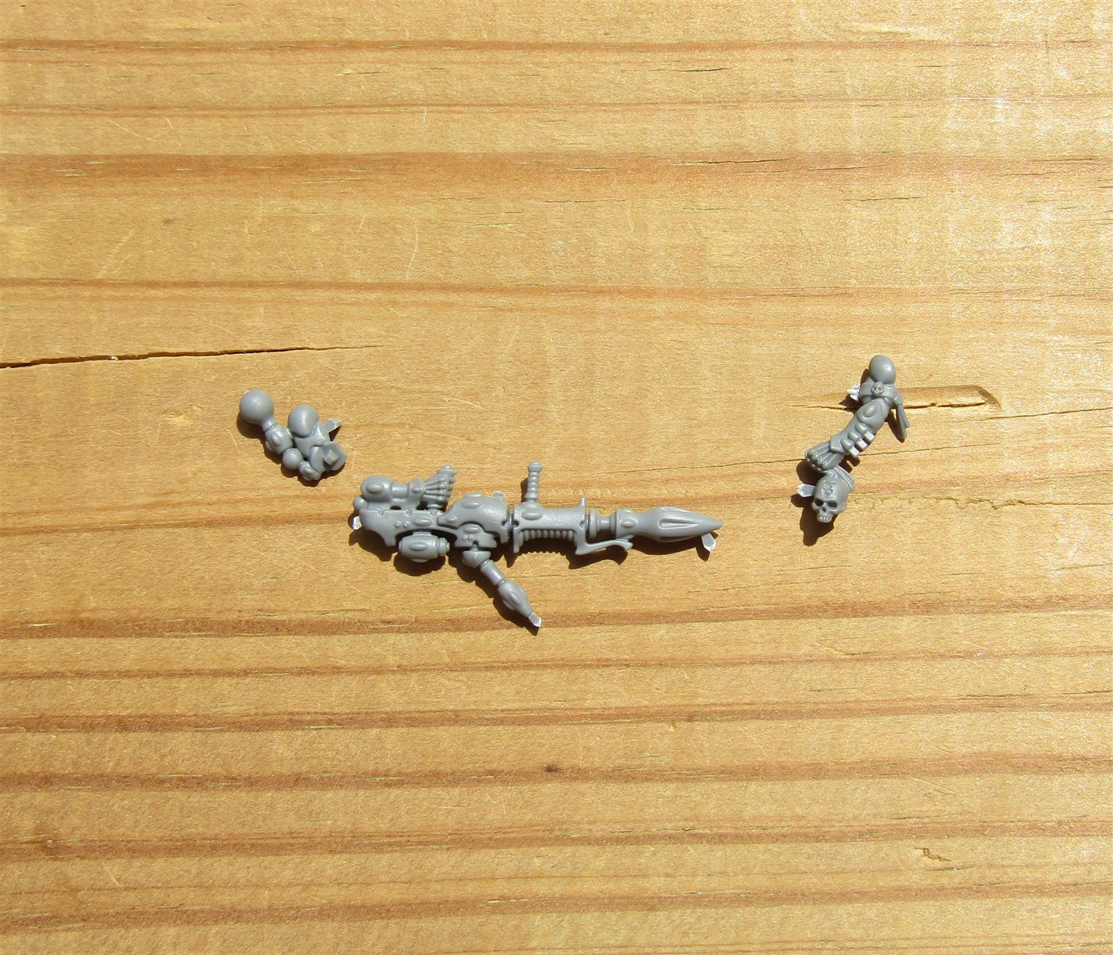 40K Aeldari Dark Reapers Exarch Reaper Launcher & Held Skull Bits