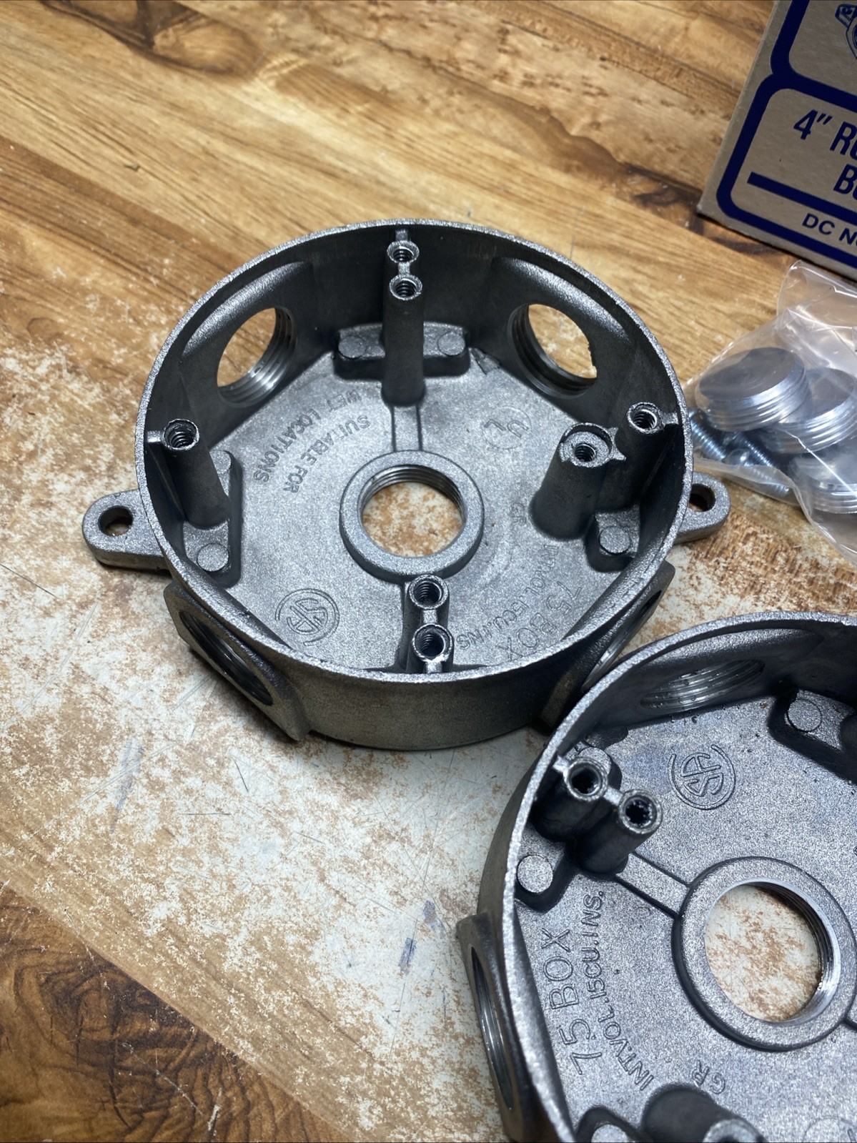 2 Stonco VXL13, 4" Round, 3/4", Ceiling/Wall, Fixture Mounting Electrical Box