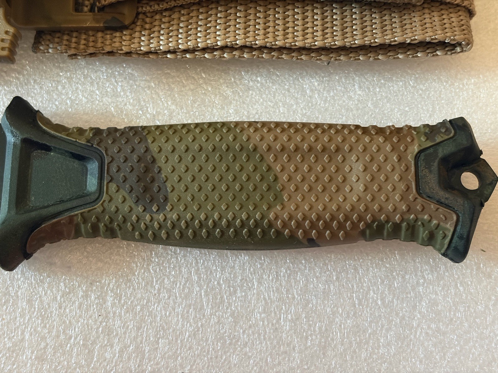 Gerber Strong Arm Knife Brand New Without Box. Camo With Black Blade