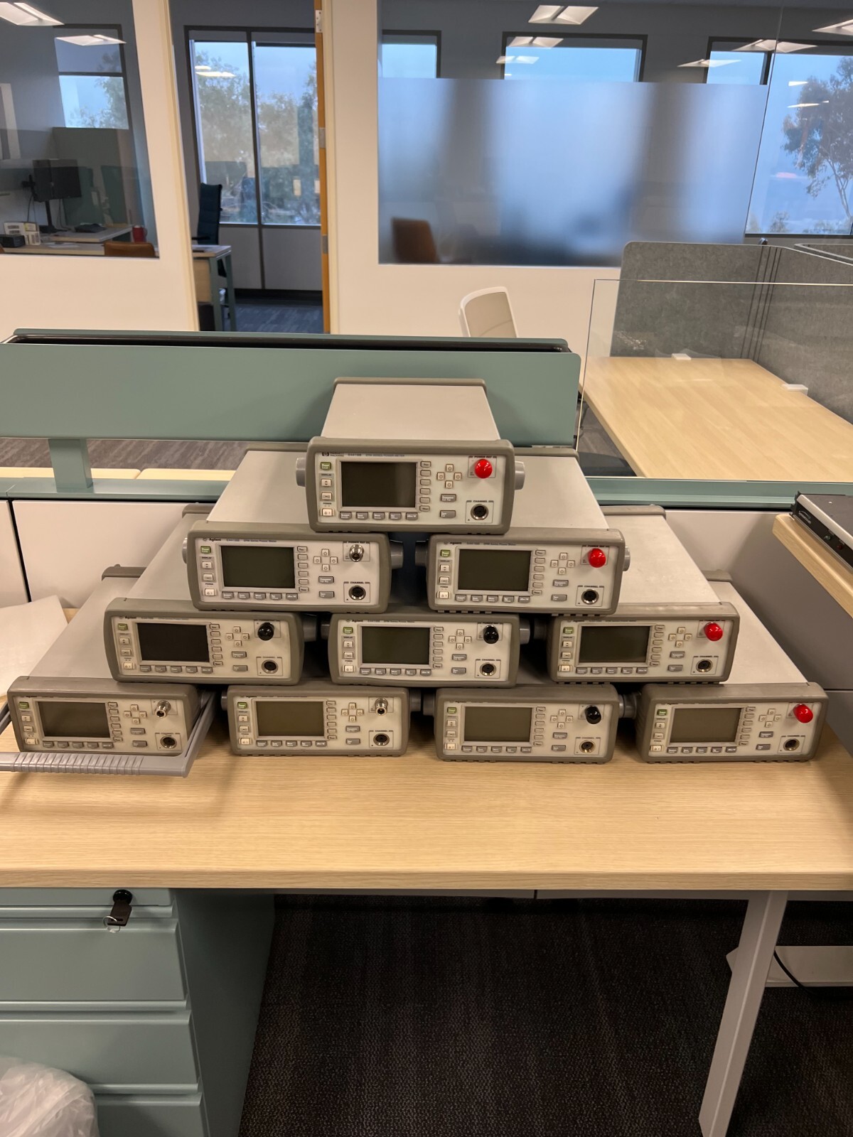 Keysight E4418B EPM Series Power Meter. Telecommunications testing. Broadcasting