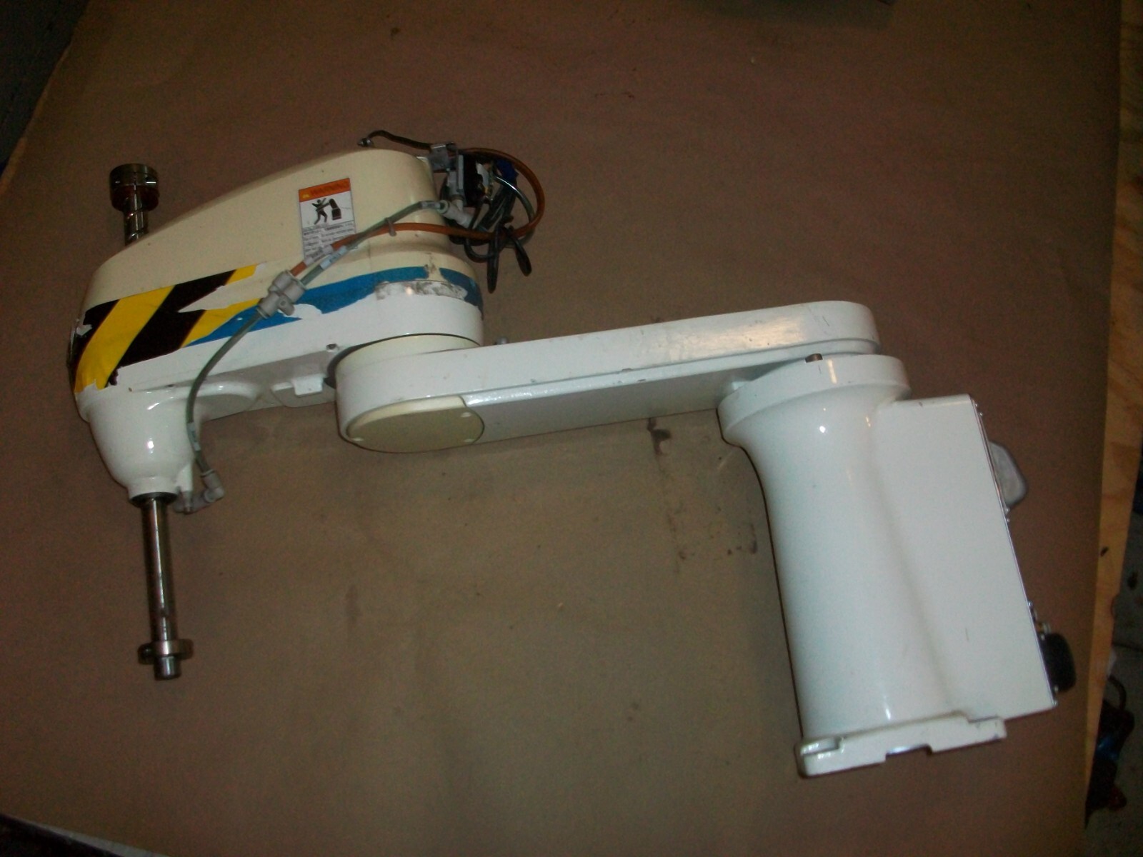Denso Scara Robot 410985-411 USED