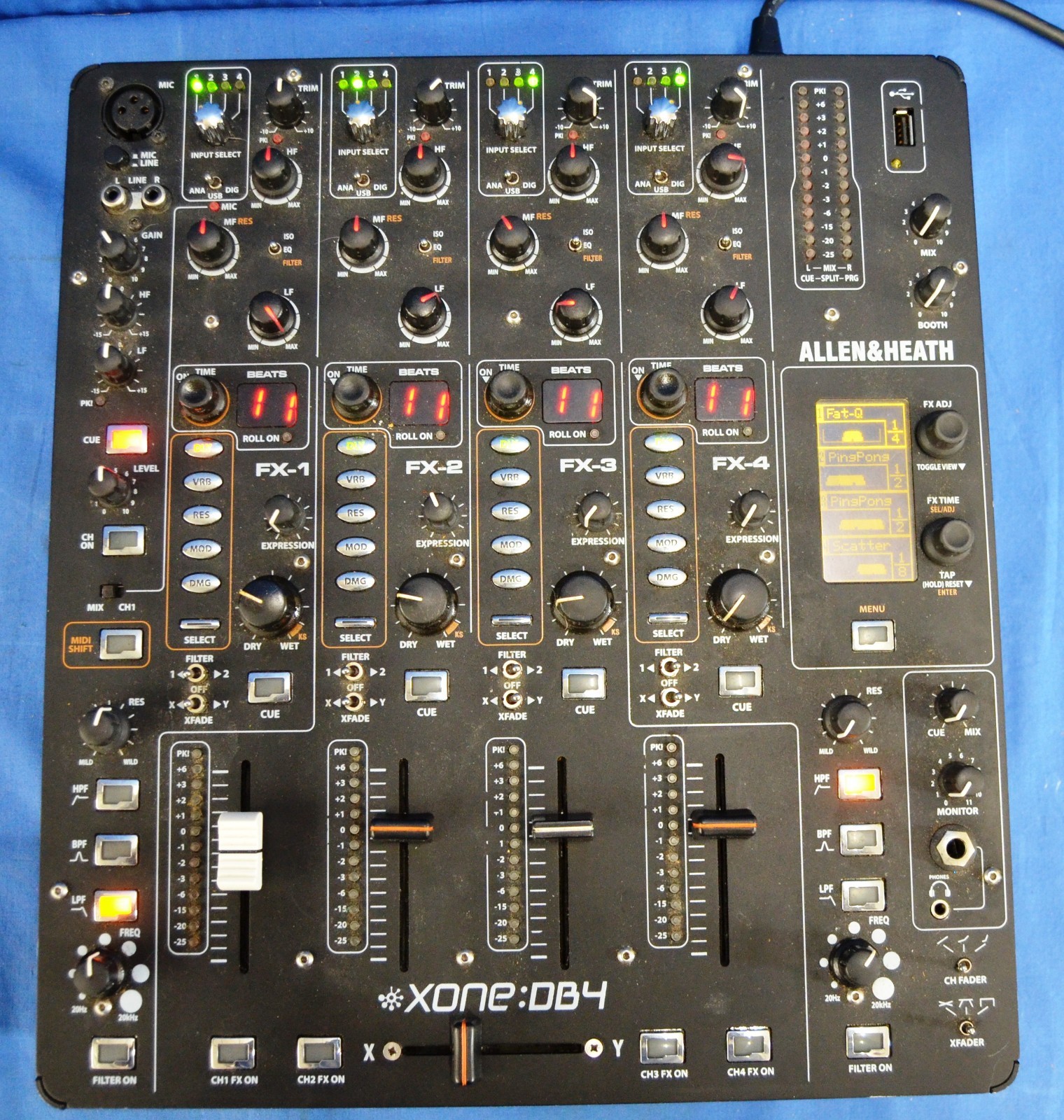 Allen & Heath XONE:DB4 4-Channel Digital DJ Mixer w/ Effects WITH XONE CARRY BAG
