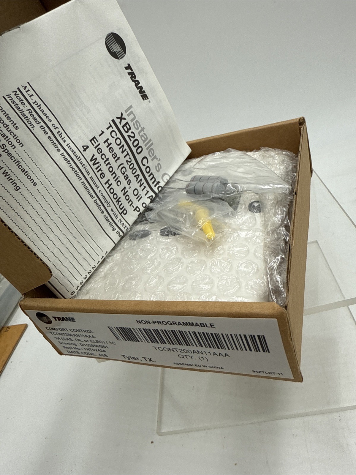 TRANE Thermostat TCONT200AN11AAA Non-Programmable T-Stat HVAC