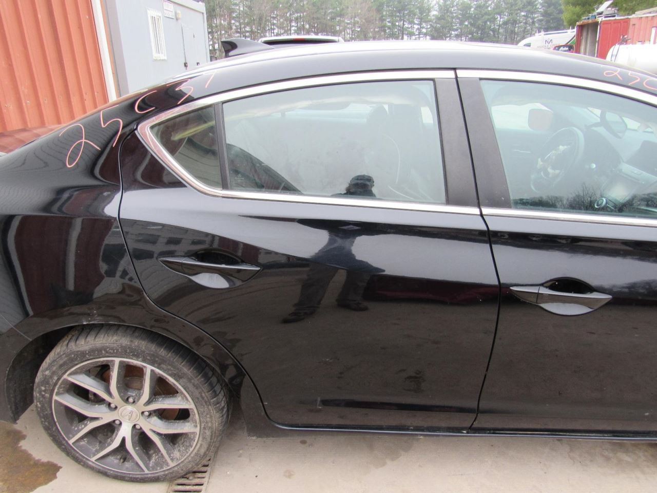 ILX 2019 Glove Box 1031943