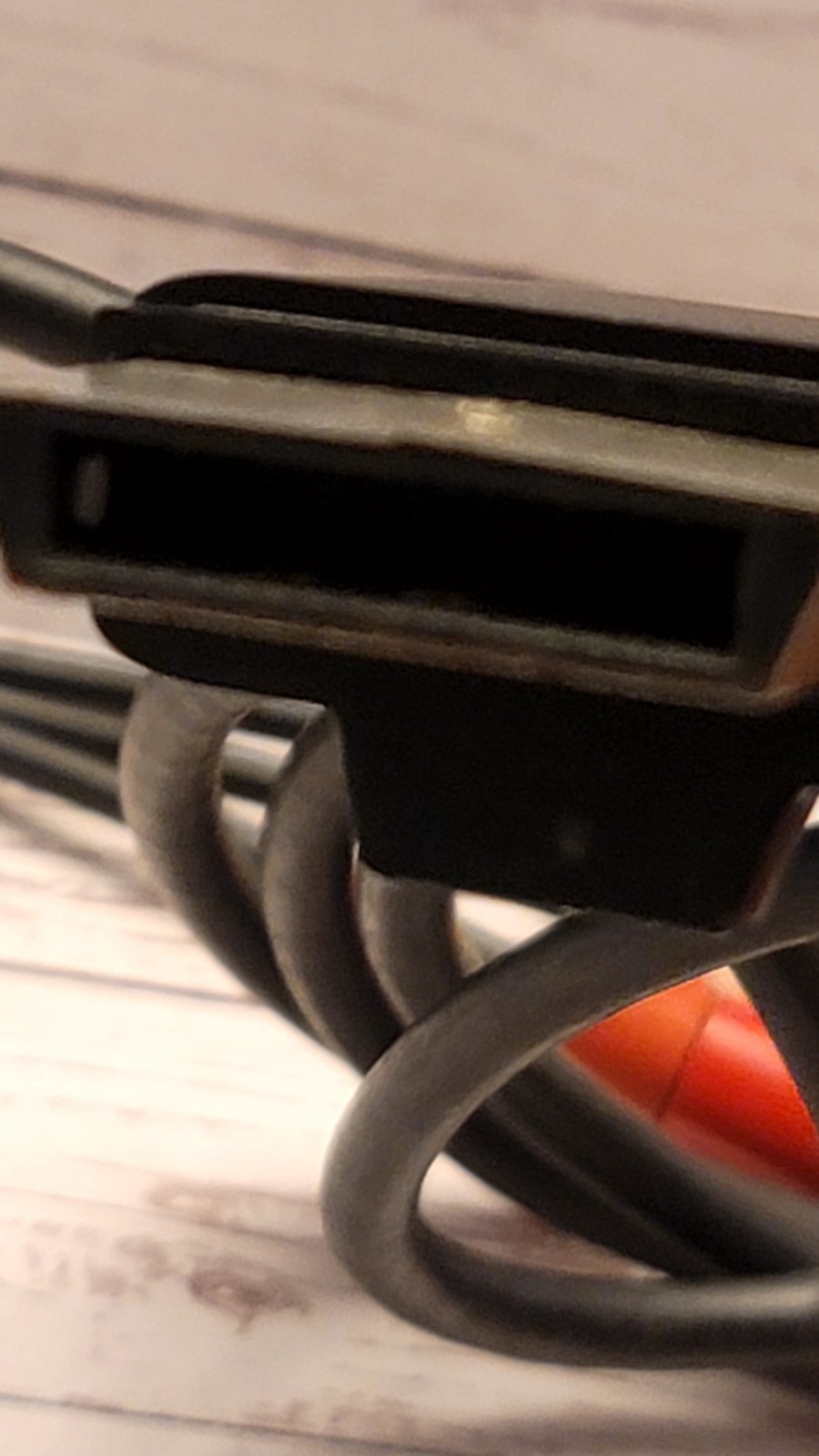 XBOX 360 COMPOSITE AV CABLE, PRE-OWNED. UNTESTED .