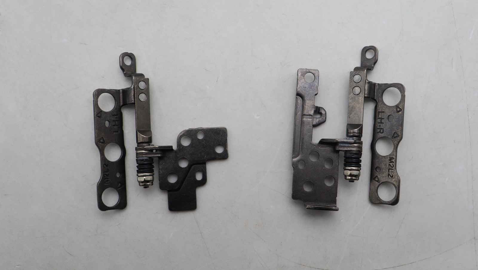 5H50S29132 Hinge W 21KJ (R+L) N-OH