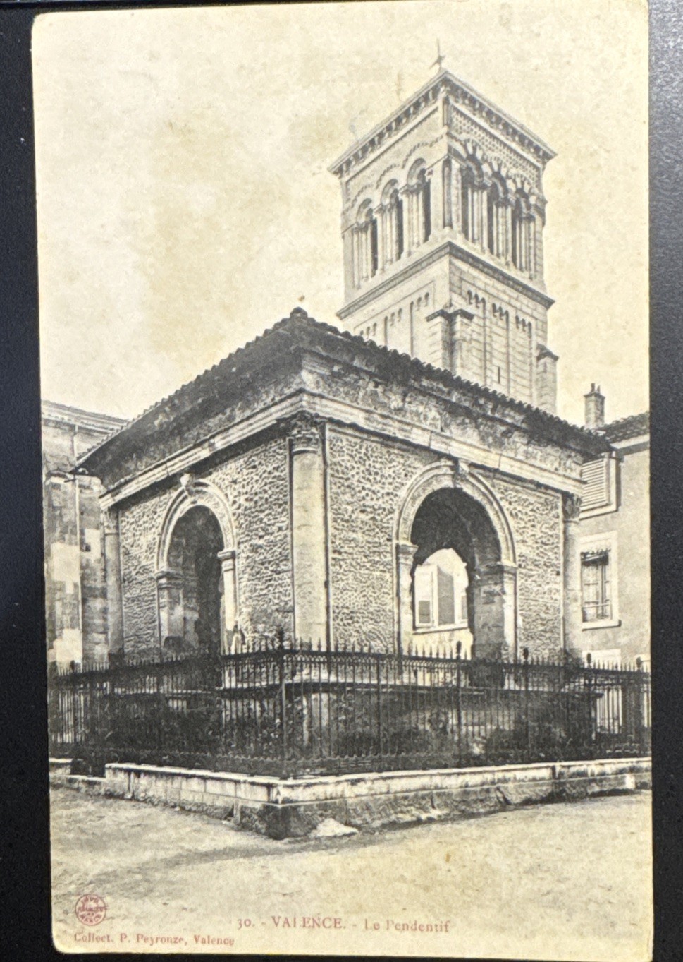 30.- Valence.- Le Pendentif , Antique Postcard