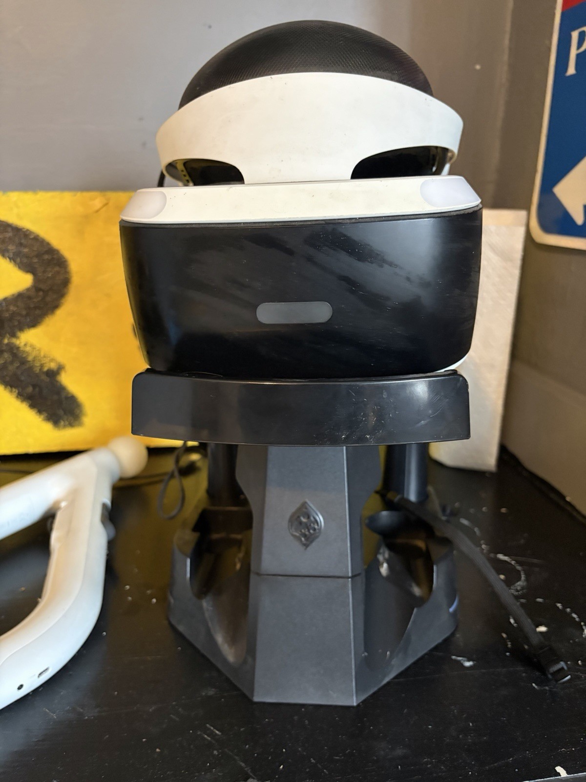 Sony PlayStation VR Headset White/Black 120Hz USB-C w/ Sense Controller Cables