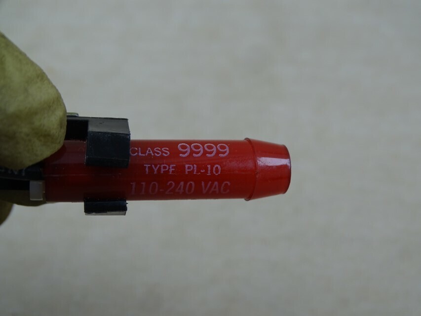 Square D Manual Motor Switch W/ Led Indicator TYPE: FO, 2 POLE, 230 V., CL 2510