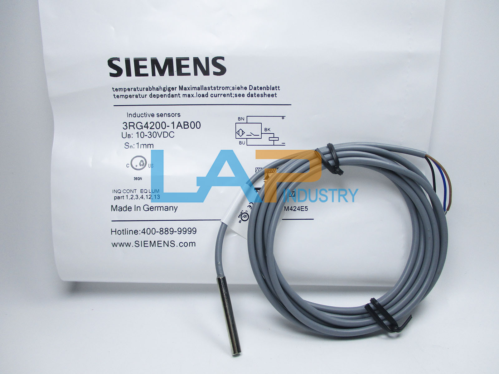 New Siemens 3RG4200-1AB00 Inductive Proximity Switch