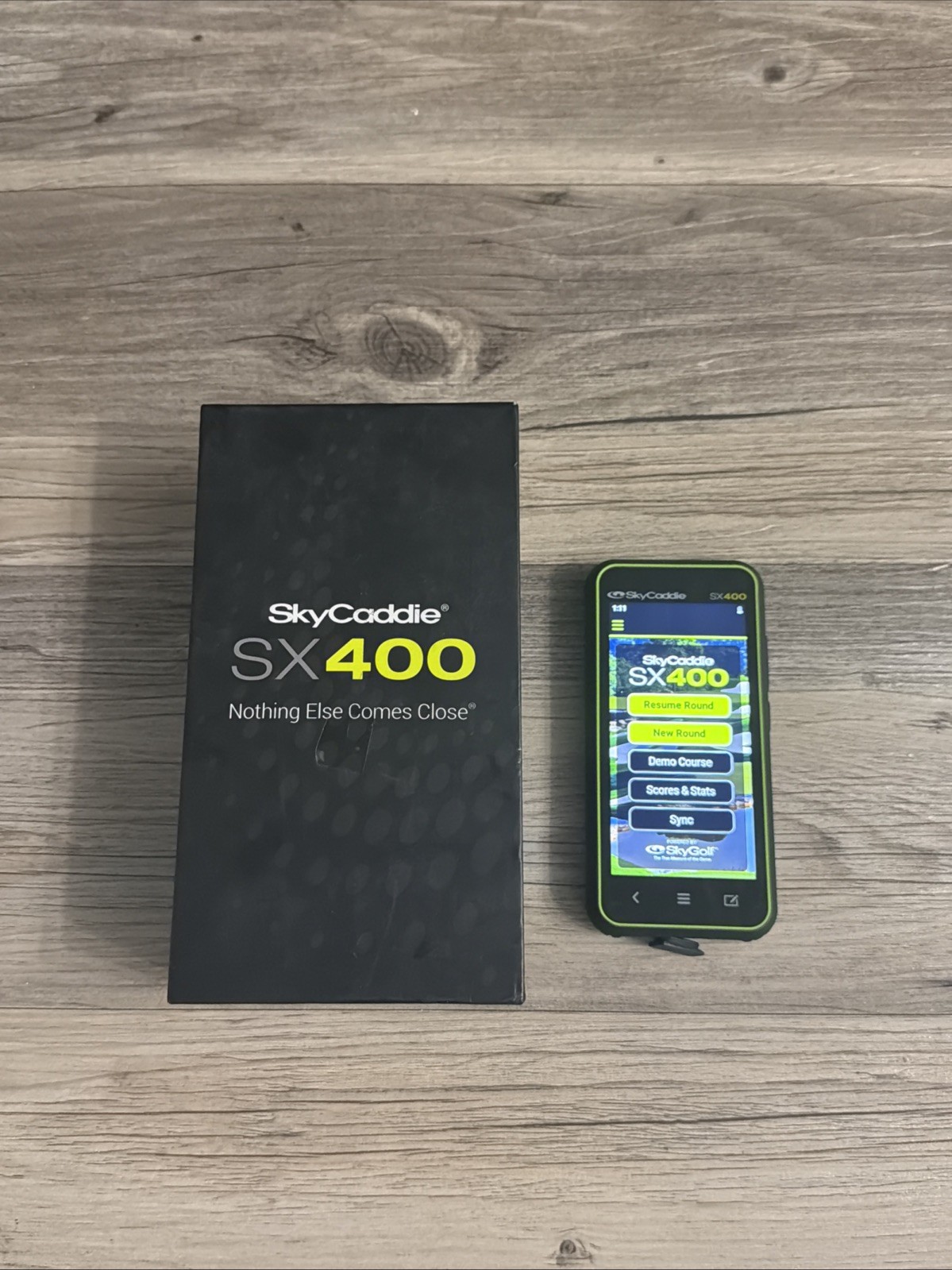 SkyCaddie SX400 GPS Golf Rangefinder with 4" Display - No Charge Cable - Tested