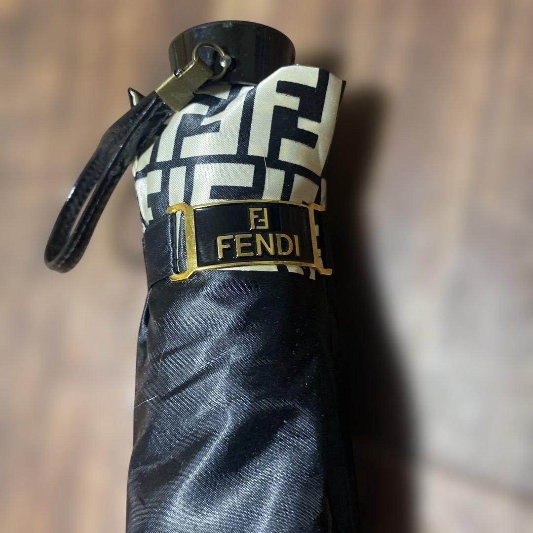 FENDI Folding Umbrella Black Logo Foldable Fashion Accessory Authentic