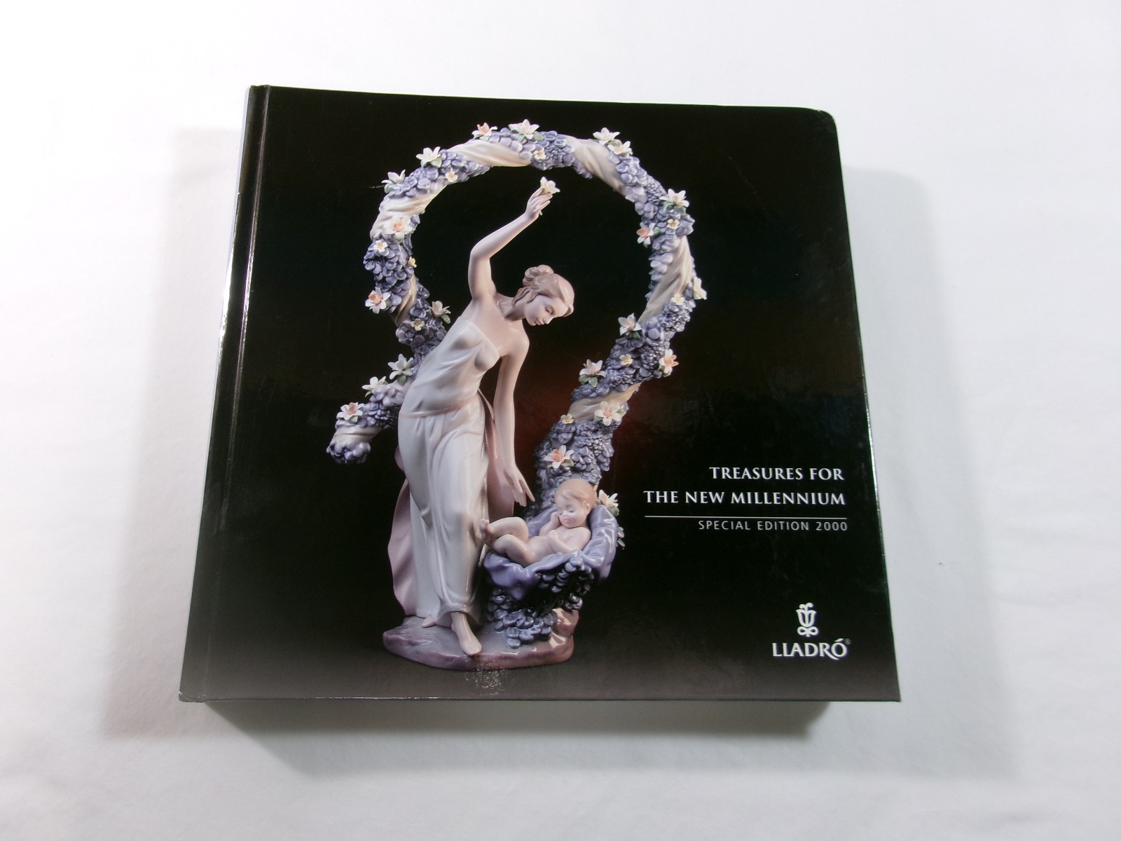 Lladro Treasures for the New Millenium Special Edition 2000 Hardcover Catalog