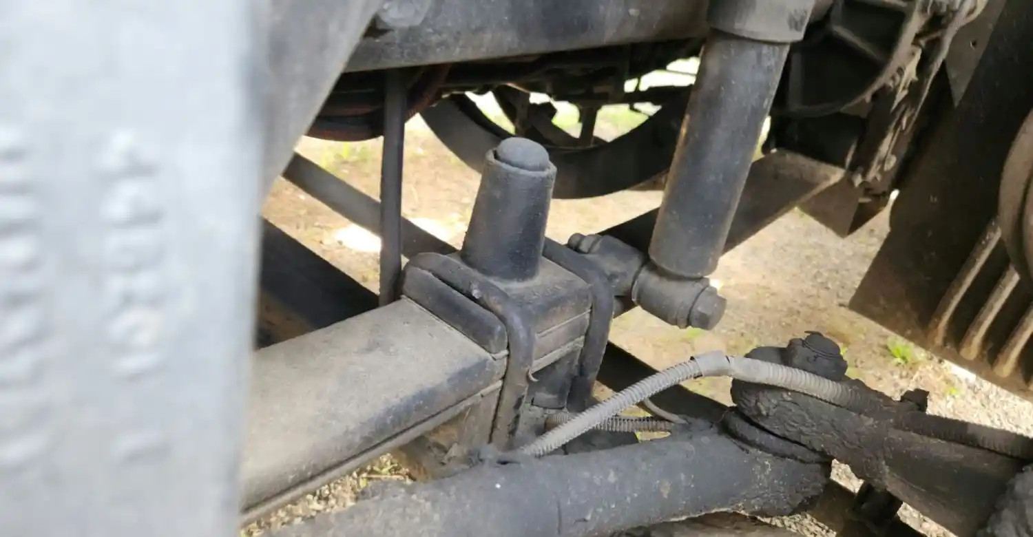 (Used) 2013 Freightliner Cascadia 113, FRONT LEAF SPRINGS Front Leaf & Springs