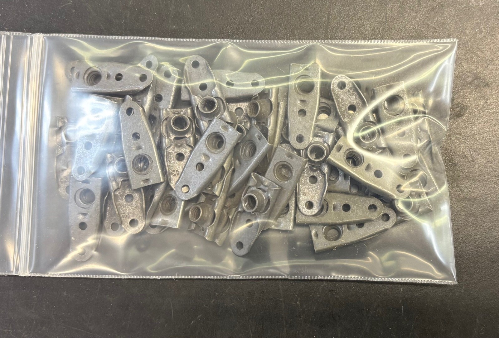 MS21061L6 NAS687A6 ANCHOR NUT FLOATING 1 LUG PACK 50/EA 3/8-24 THREAD