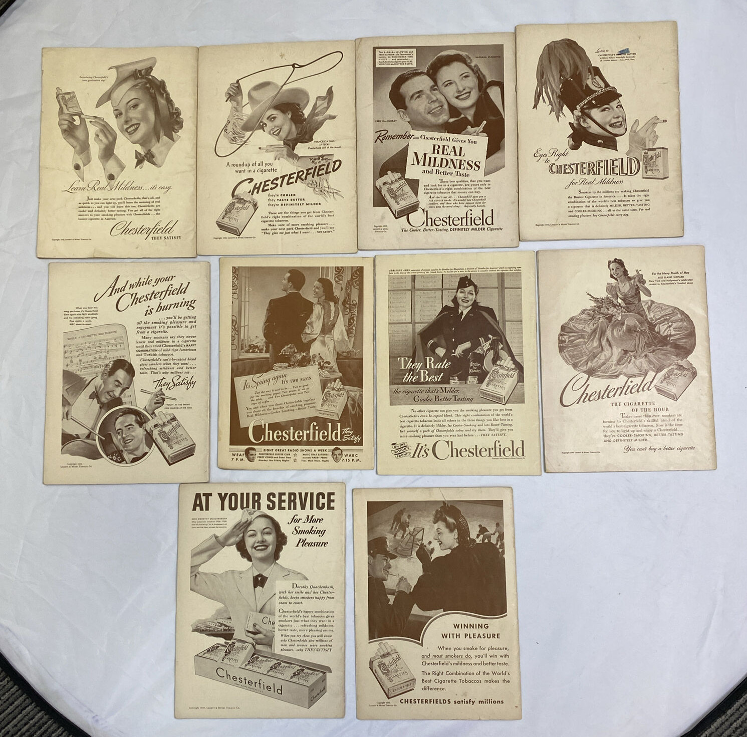 1940 vintage Chesterfield cigarette print ad.  Pre World War ll 6.75 x 9.25 1940