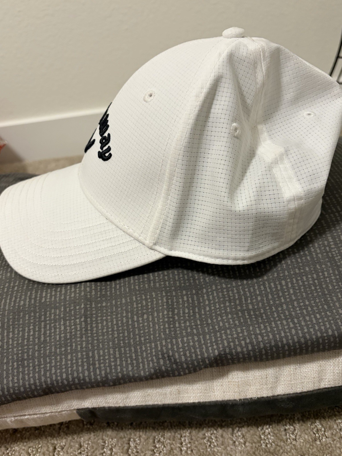 Callaway Odyssey White Adjustable Golf Hat 100% Polyester Embroidered Logo