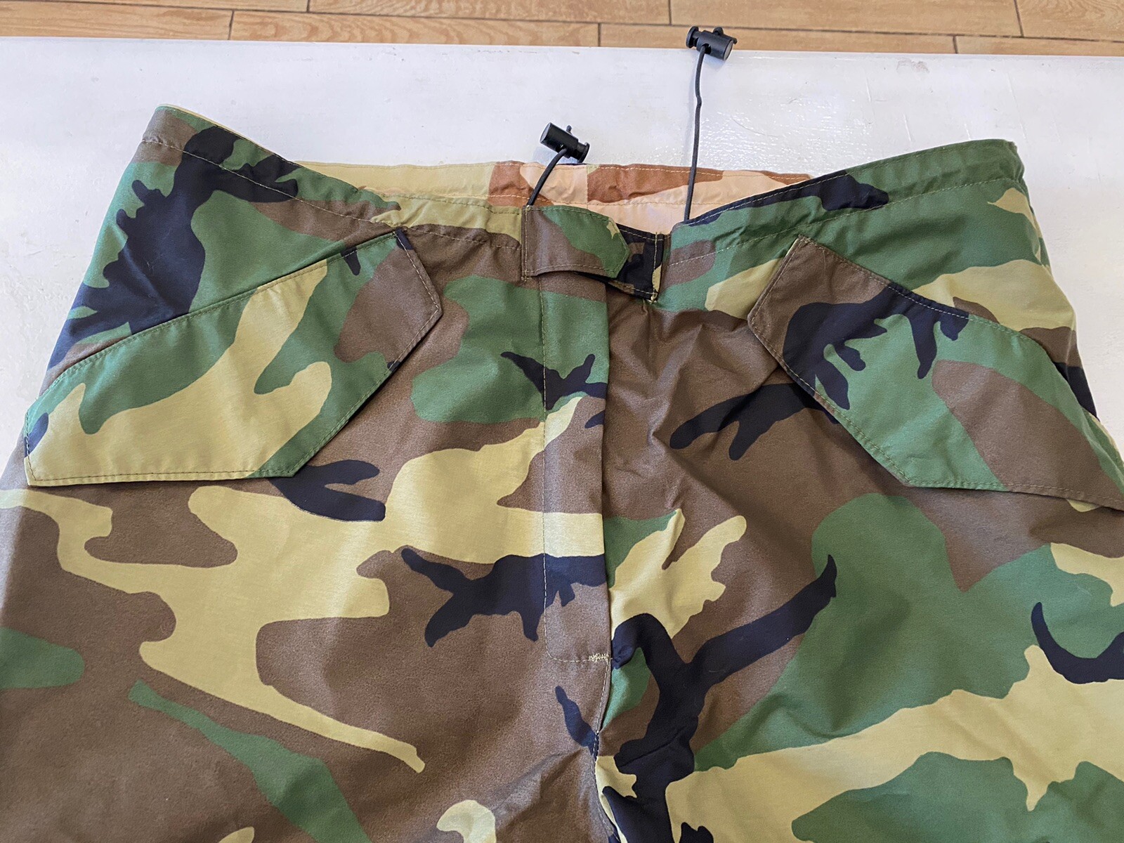 Men’s US Army Nylon Blend Reversible Camo Pants Size Large