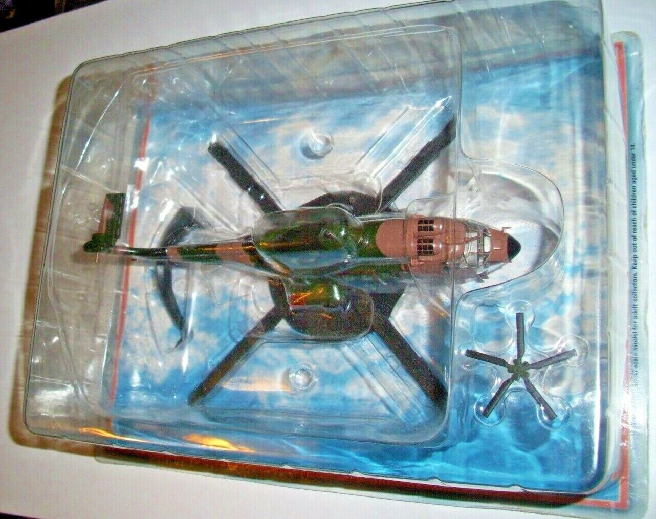 ATLAS EDITIONS SUPER PUMA AS 332 M1 FRANCE 1998 SEALED