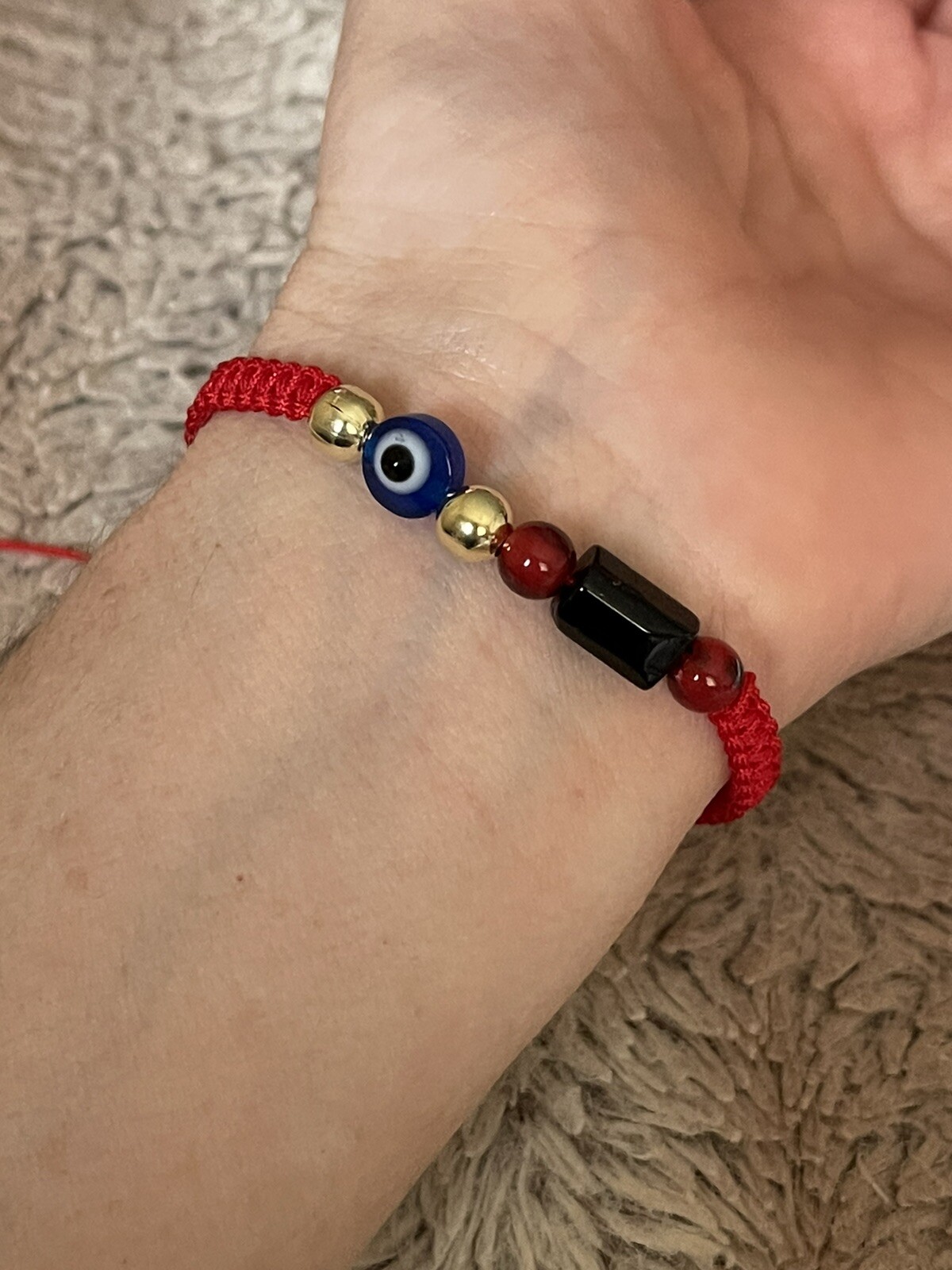 Pulsera Roja Tibetana con triple protección del ojo turco, azabache e hilo rojo