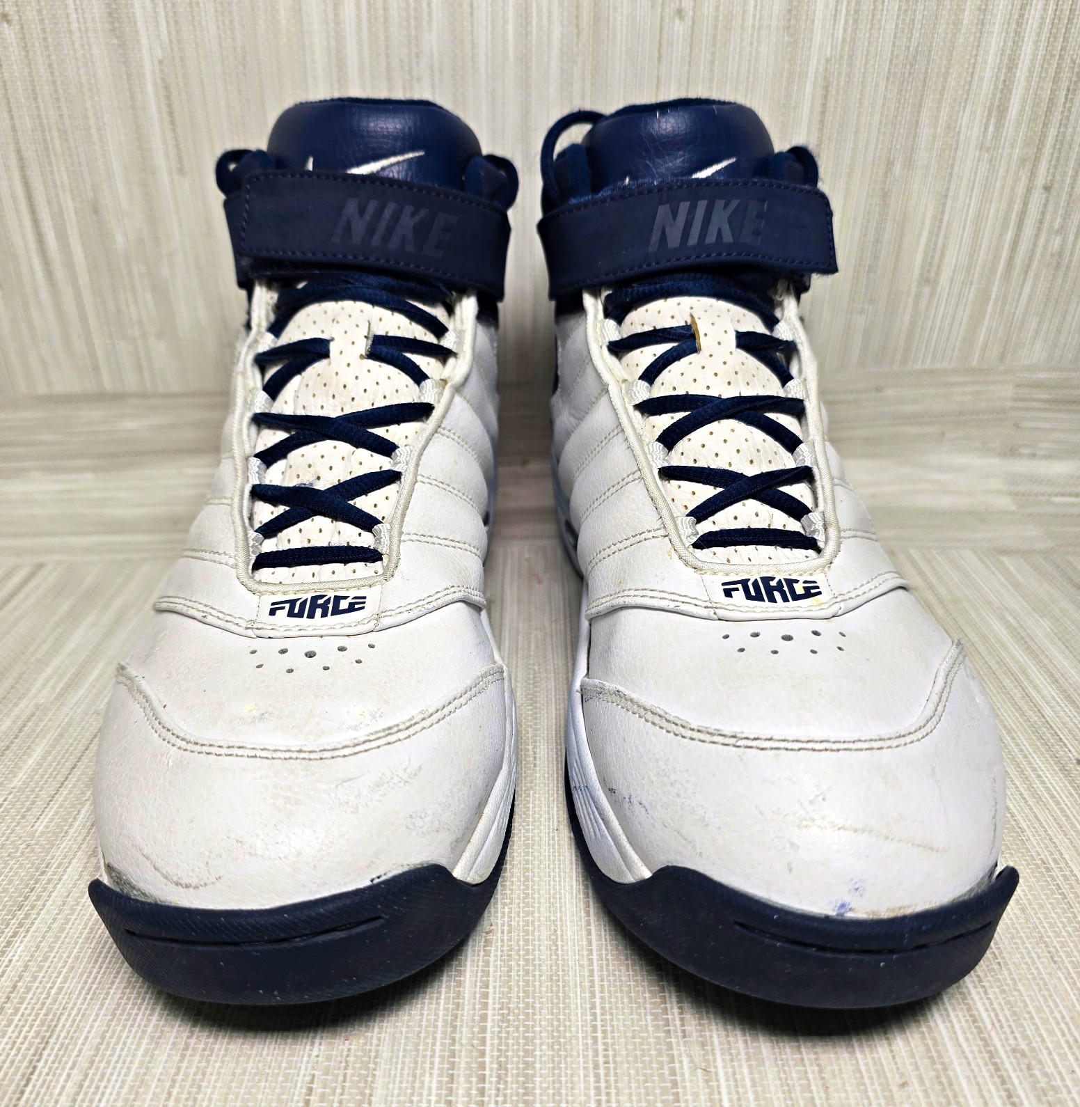 Nike Men’s Mid Top Sneakers White/Navy Leather Hook & Loop 313571-111