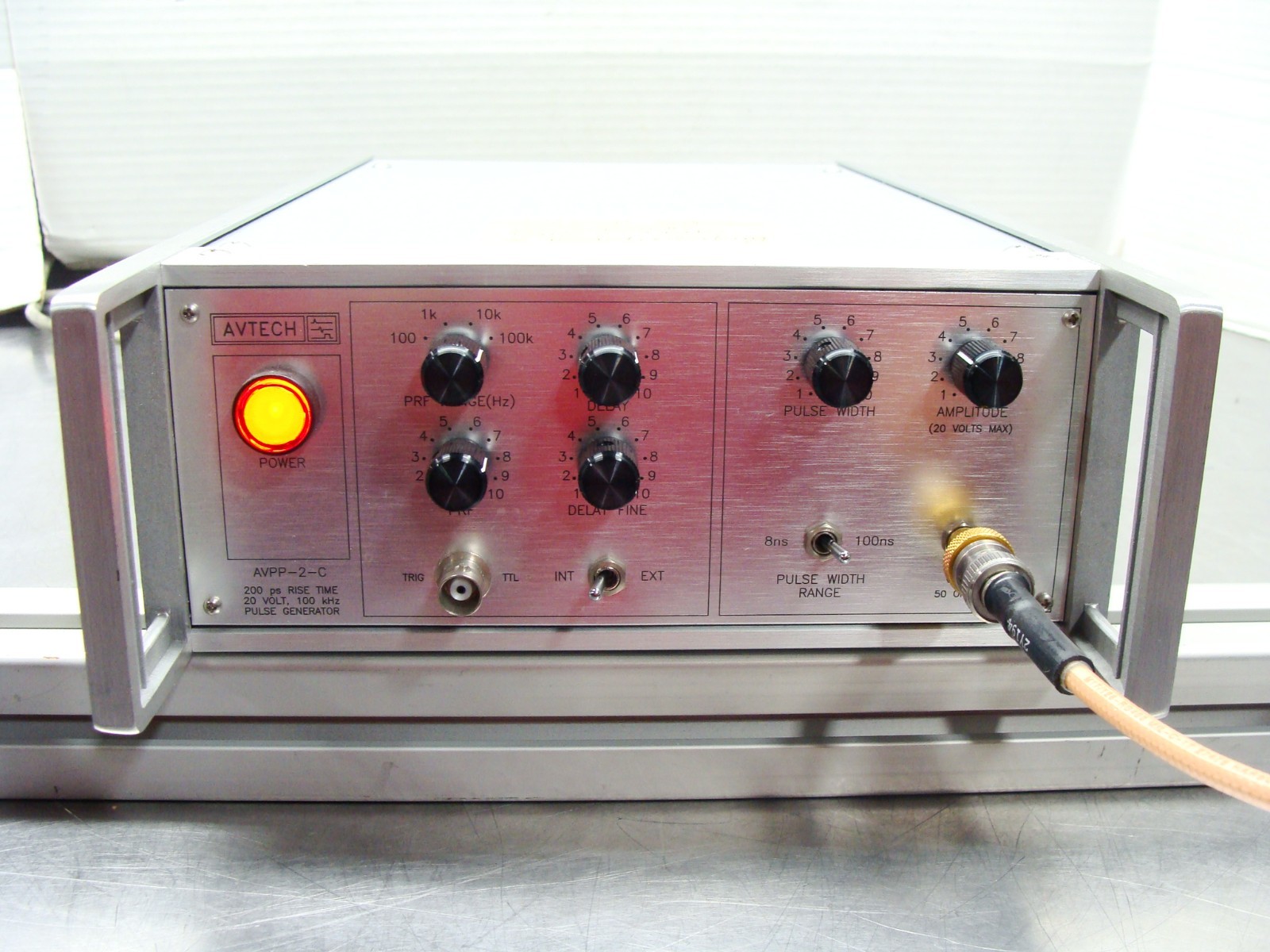 Avtech AVPP-2-C Ultra High Speed Pulse Generator 200 ps Rise Time, 20V, 100kHz