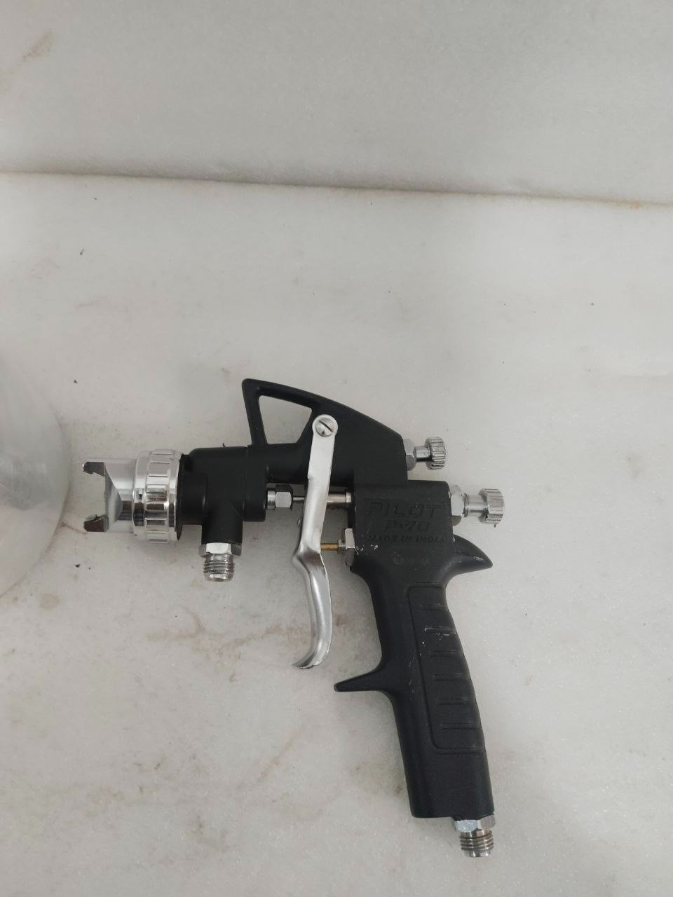 Pilot P-70 Spray Gun for Paint