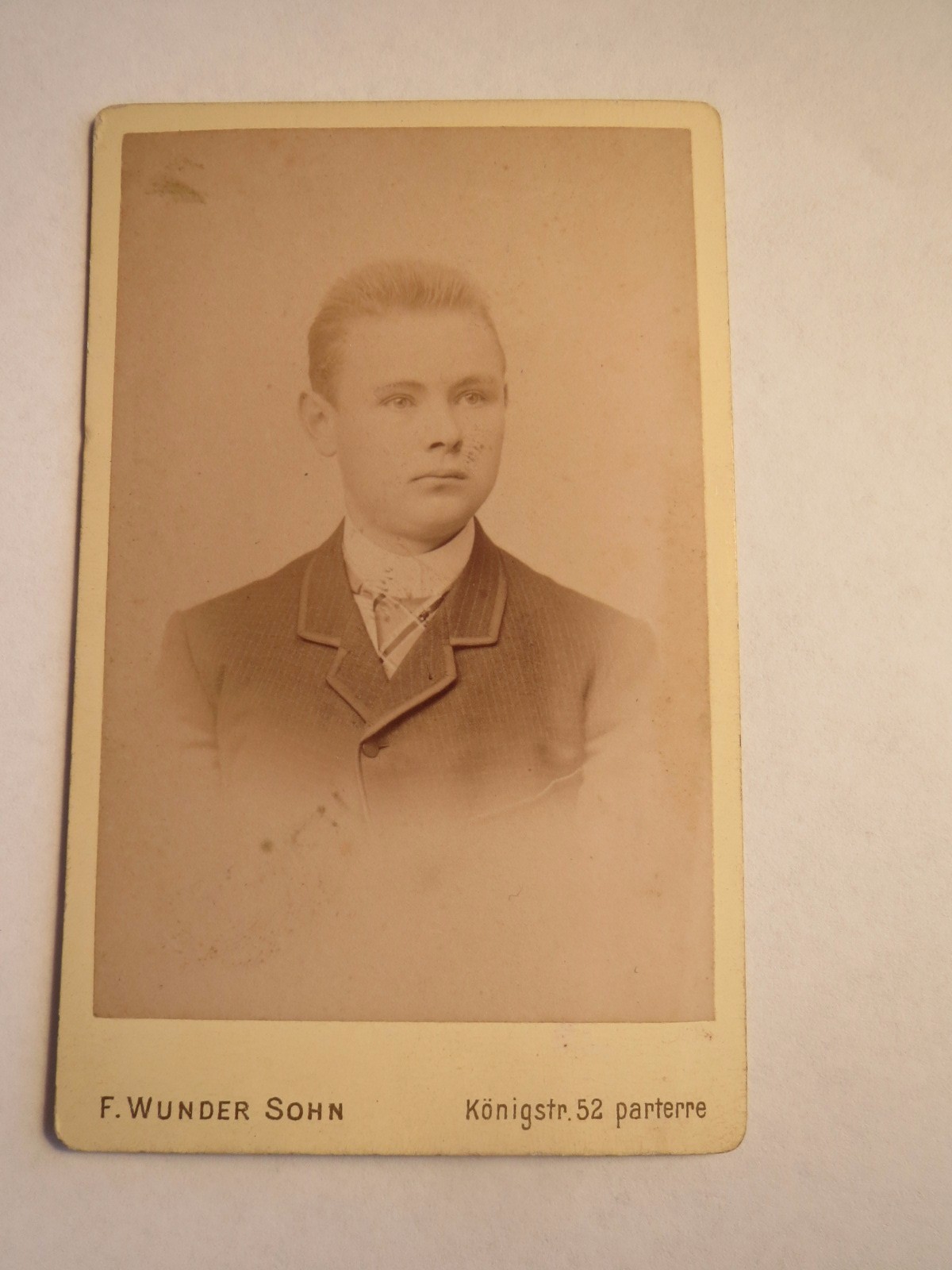 Hanover - 1892 - Young Man in Suit - Portrait / CDV