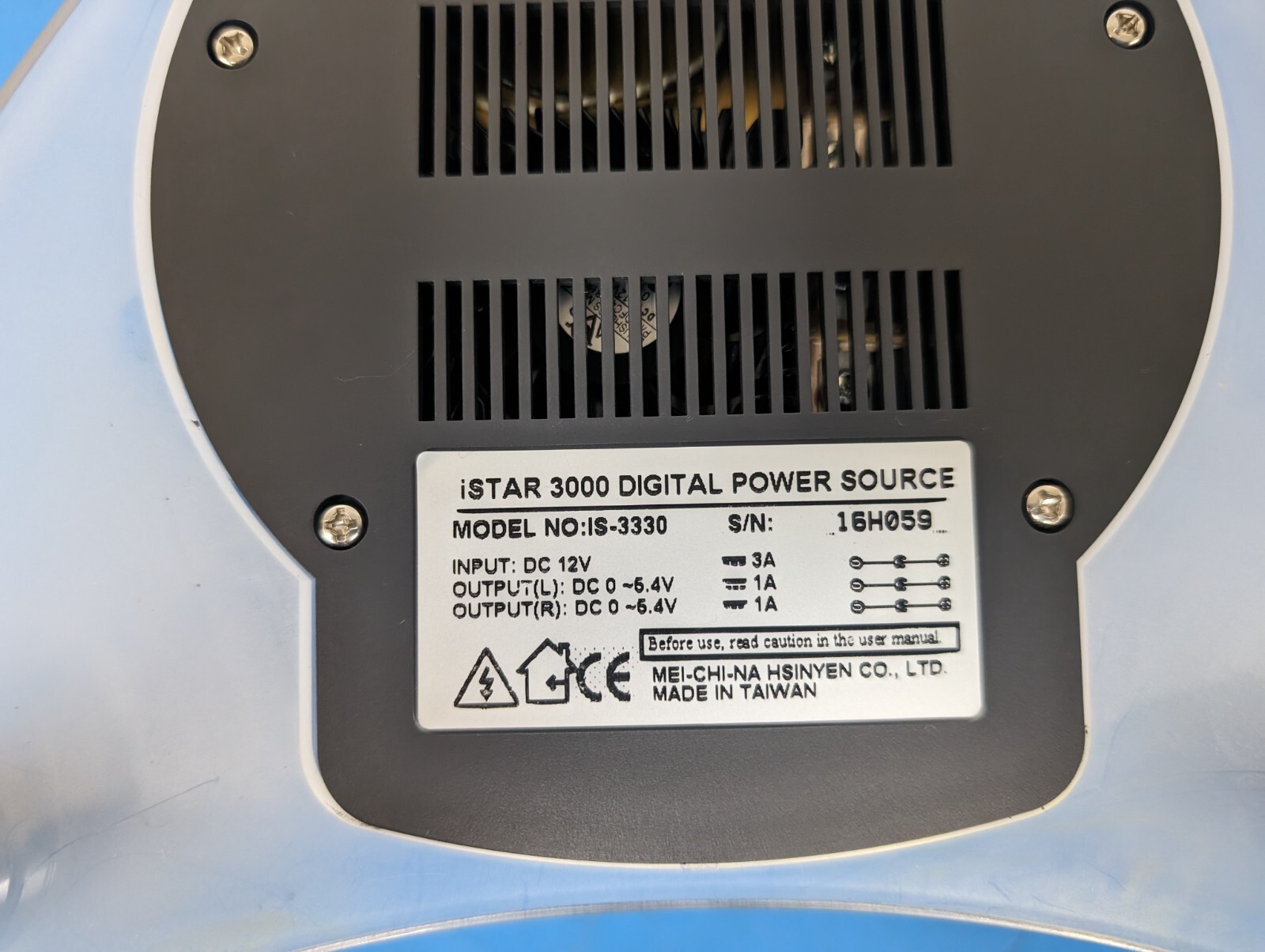 MEI-CHI ISTAR 3000 Digital Power Source model IS-3330