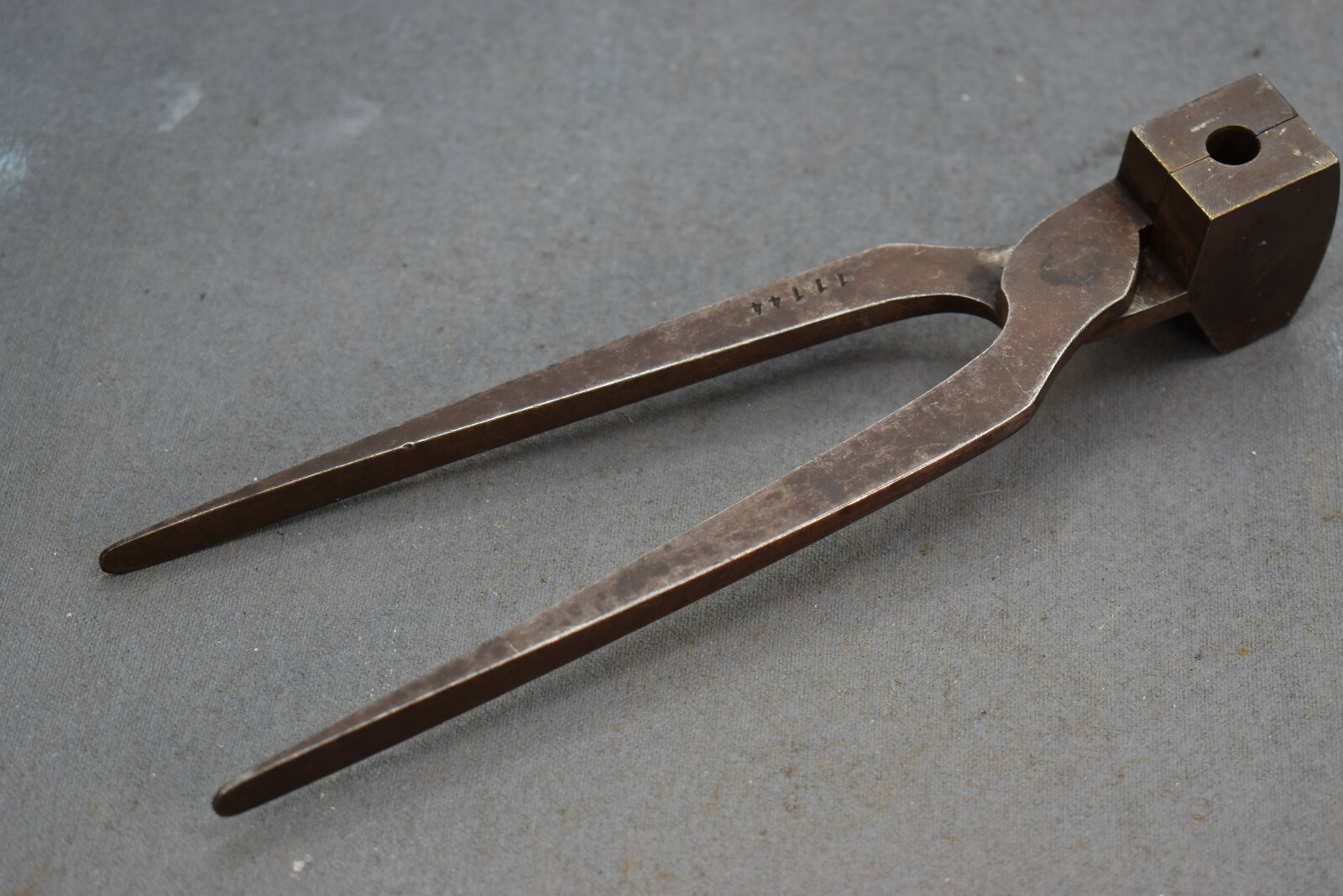 antique European / german .448 raised middle band .850 long Iron Mold