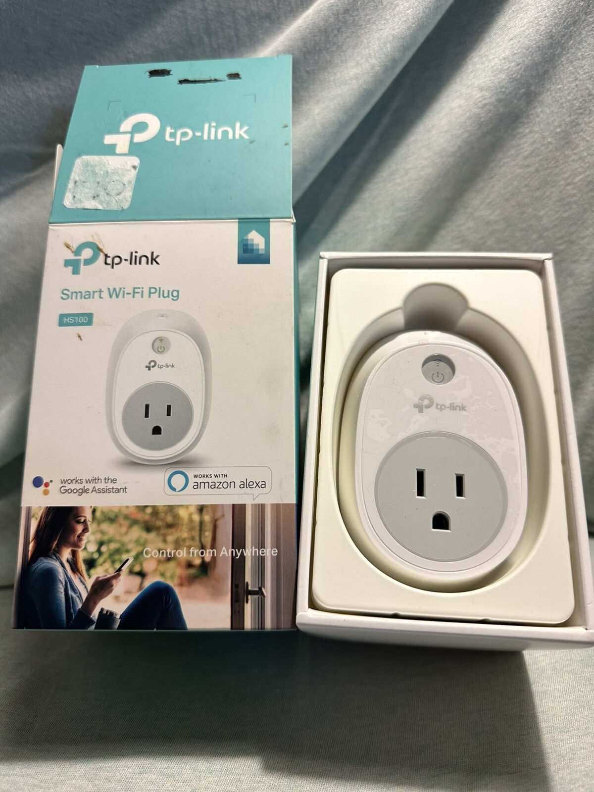 TP-Link HS100 Wi-Fi Smart Plug Kit - Brand New - OPEN BOX - 1 pack A1