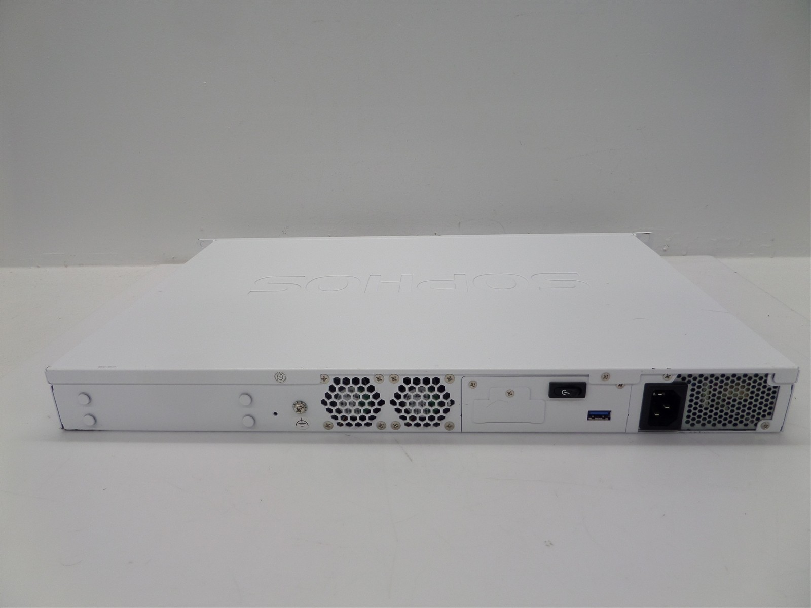 Sophos XGS 2100 Network Security Firewall Appliance
