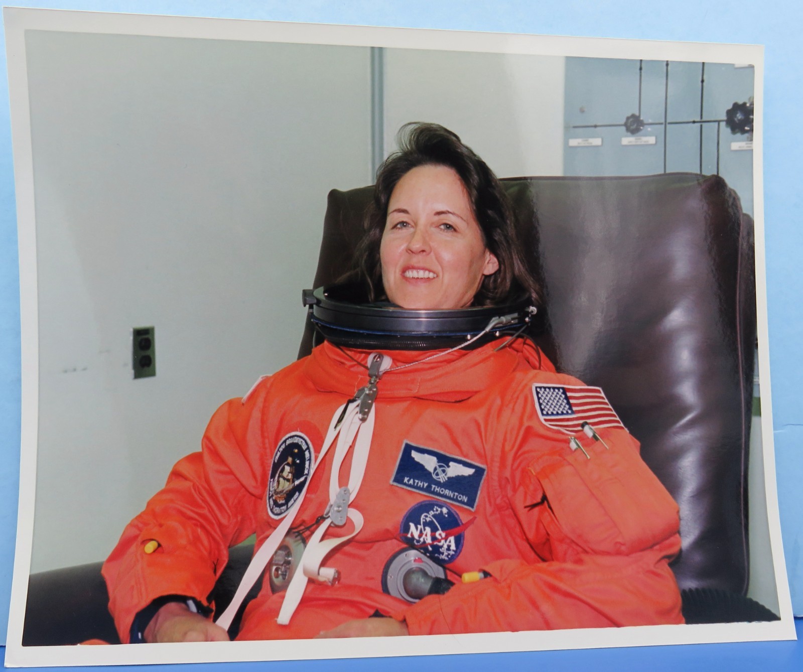 NASA PRESS PHOTO vtg STS-49 Shuttle Endeavour THORNTON Dons Launch Suit 982