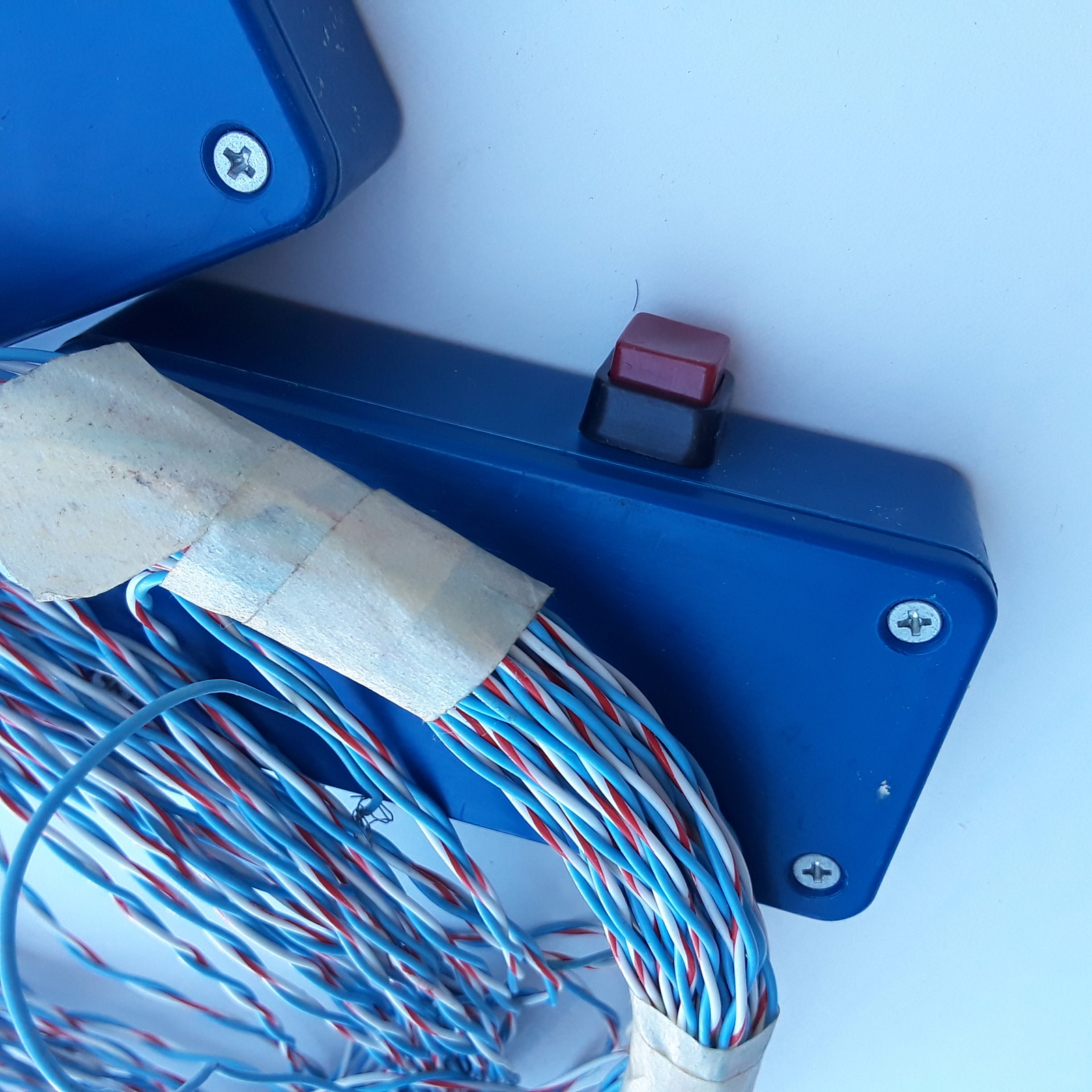 Wirings Wires With 2-Outlets Red Push Button